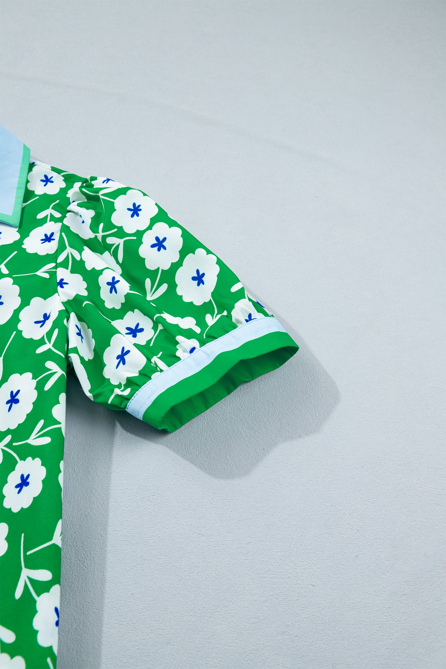 Flower Printed Contrast Patchwork Collar Short Sleeve Blouse – Green