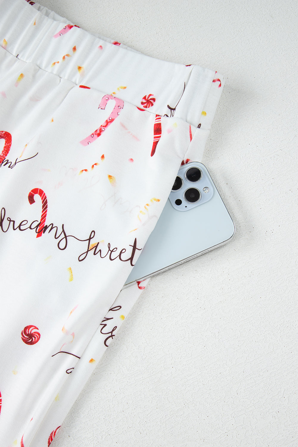 Top and Christmas Bottoms Pyjama Set - eAura