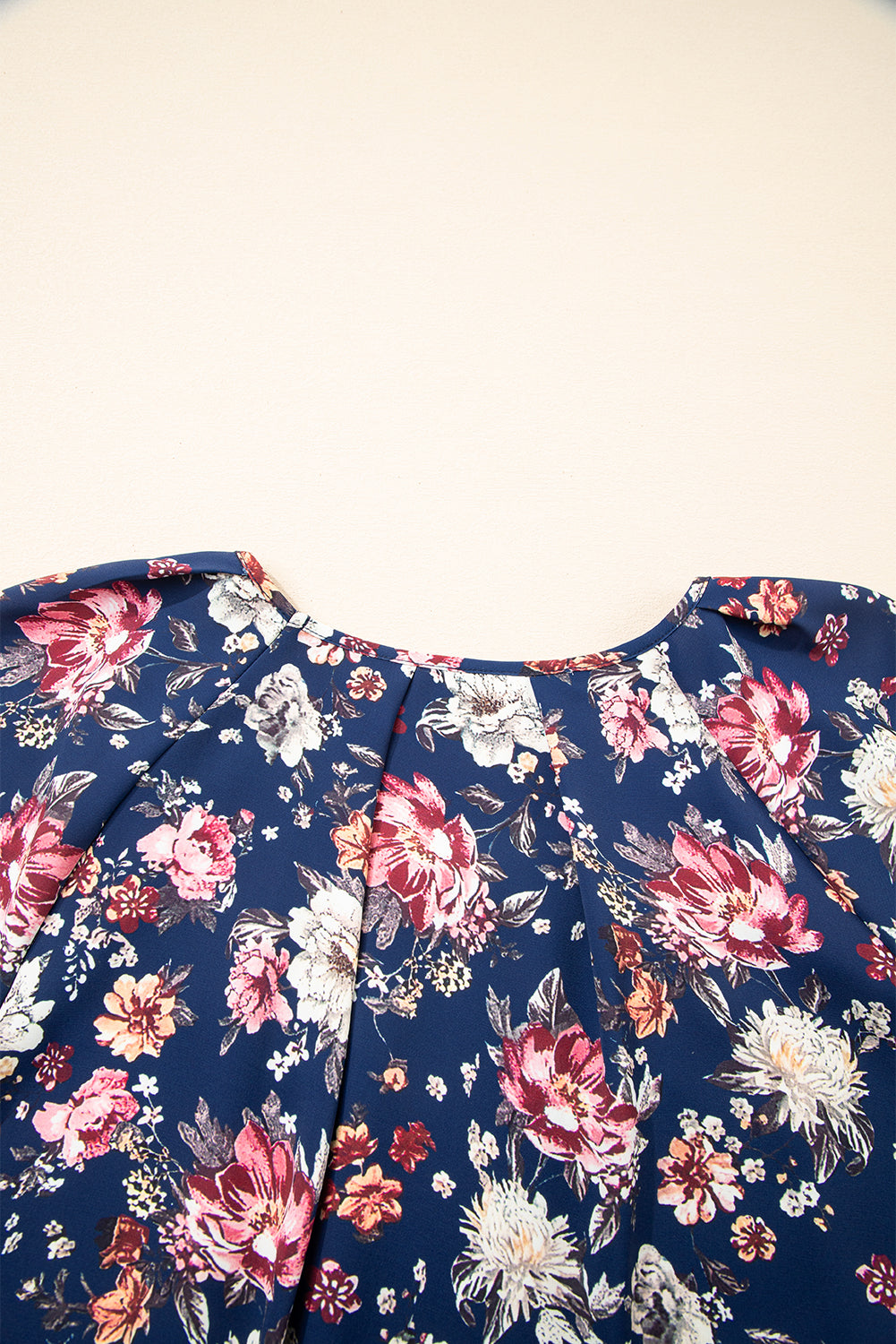 Blue Floral Short Sleeve Scoop Neck Casual Blouse eAura