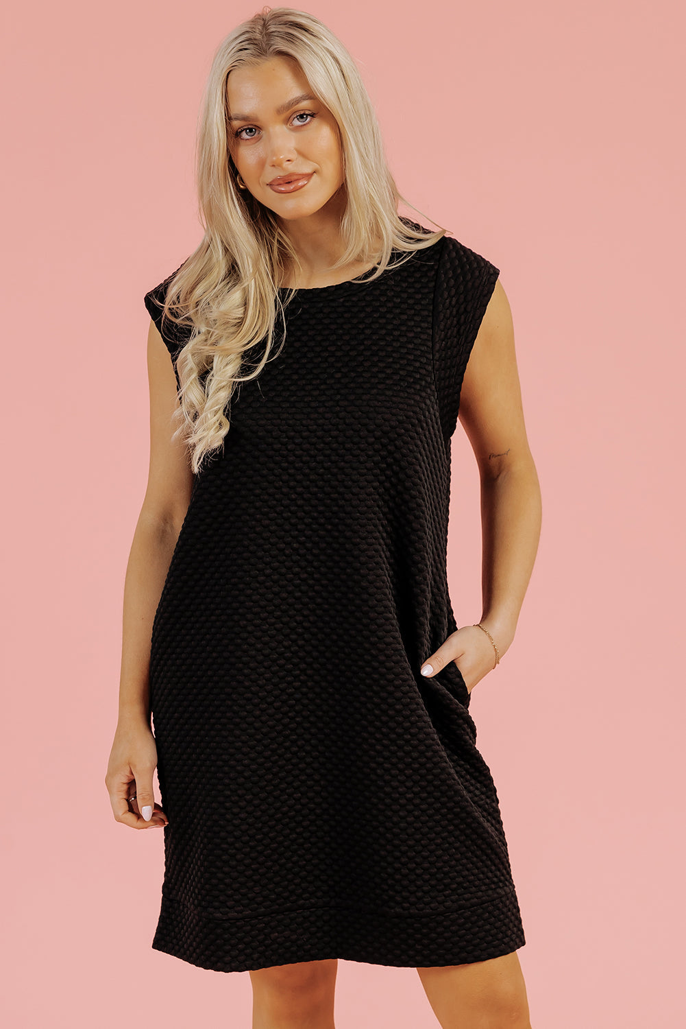 Black Textured Cap Sleeve T-shirt Shift Mini Dress eAura