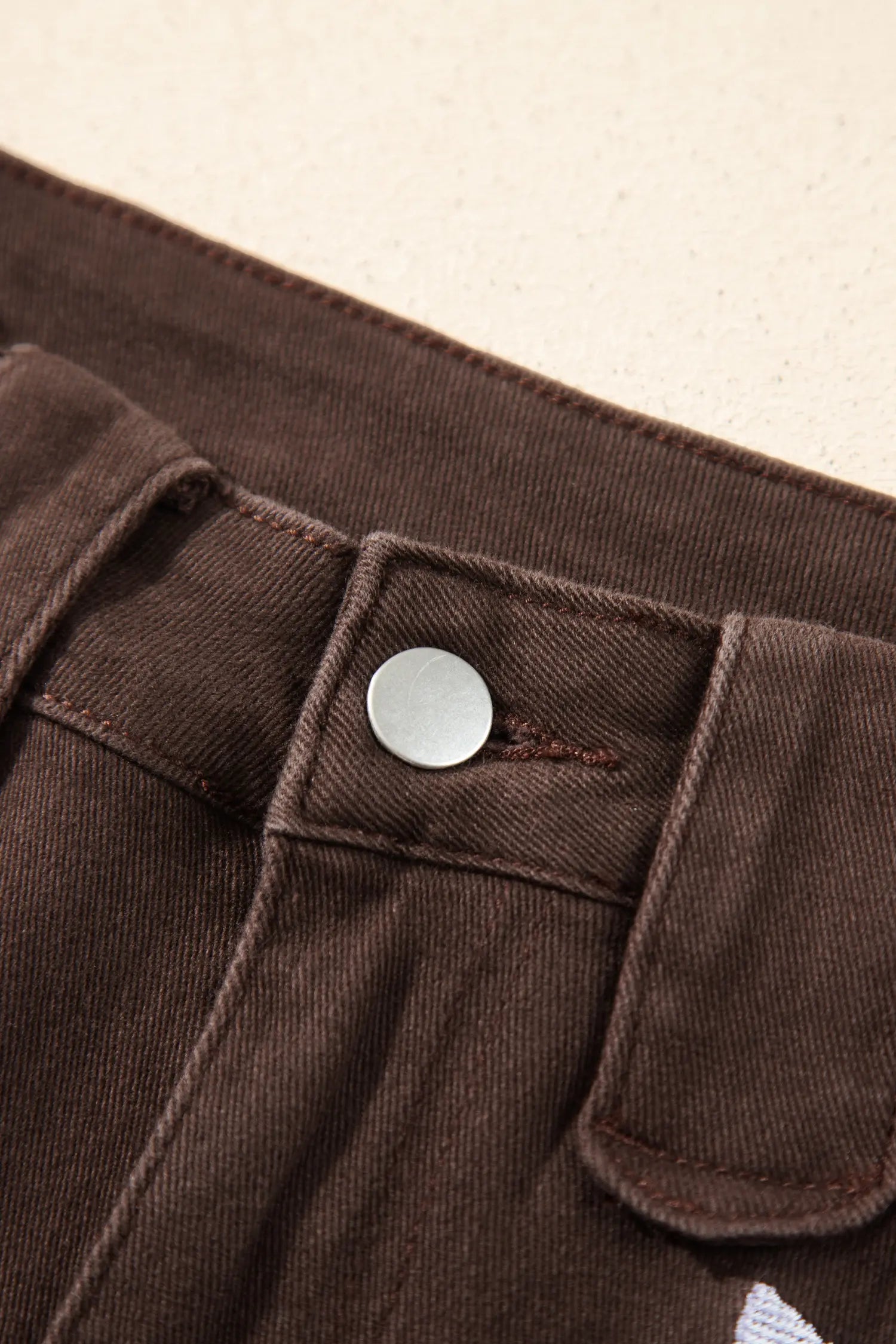 Coffee Western Colorblock Pockets Button Fly Decorative Belt Loops Straight Leg Jeans – Brown