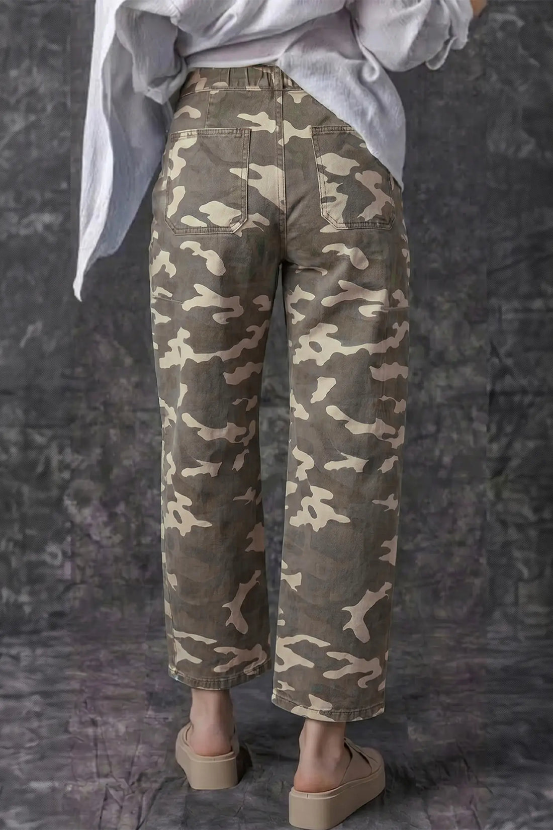 Leopard Printed Drawstring Elastic Waistband Pocketed Barrel Jeans – Green