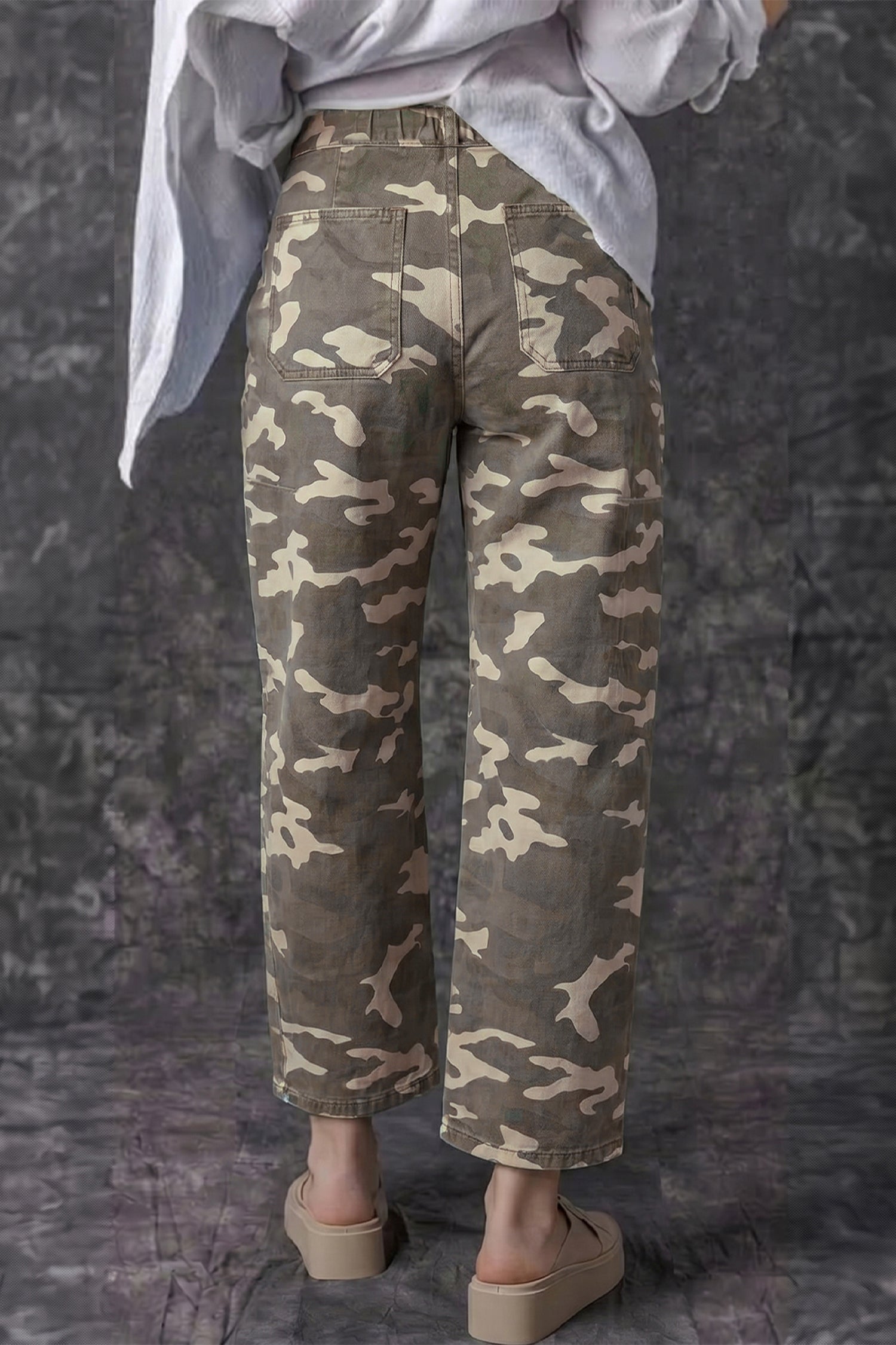 Leopard Printed Drawstring Elastic Waistband Pocketed Barrel Jeans – Green