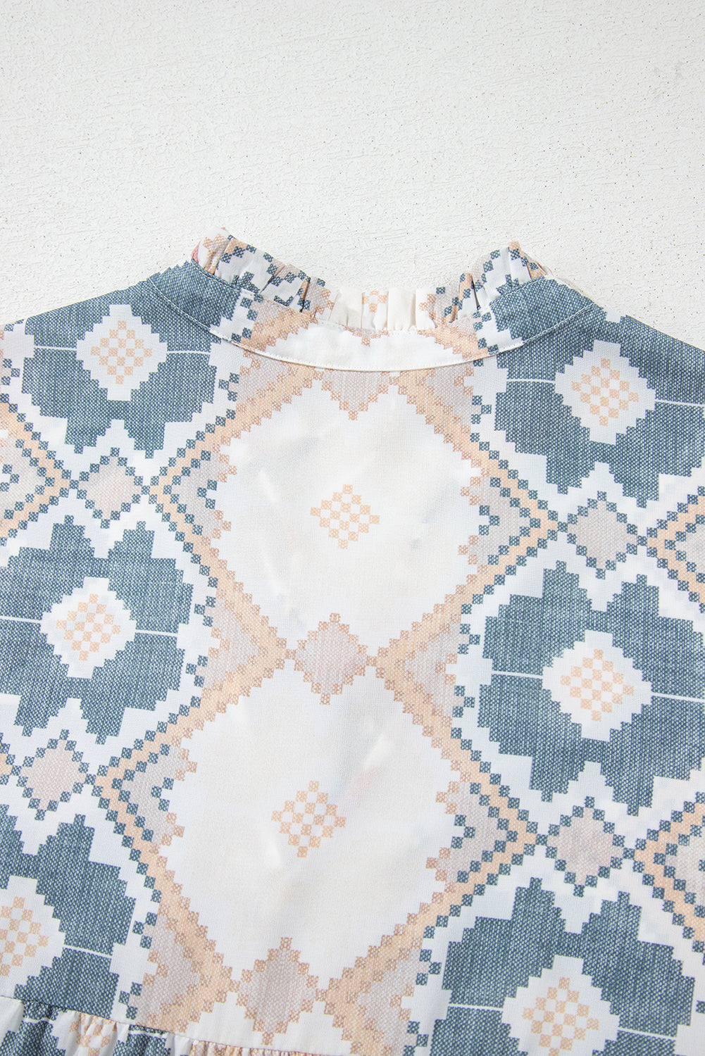Khaki Geometric Print Tassel Tie Split Neck Balloon Sleeve Blouse eAura