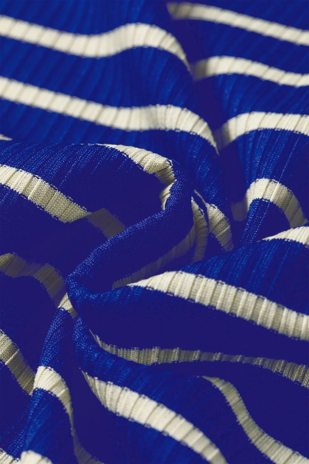 Contrast Long Sleeve Crew Neck Pullover Top – Blue Stripe