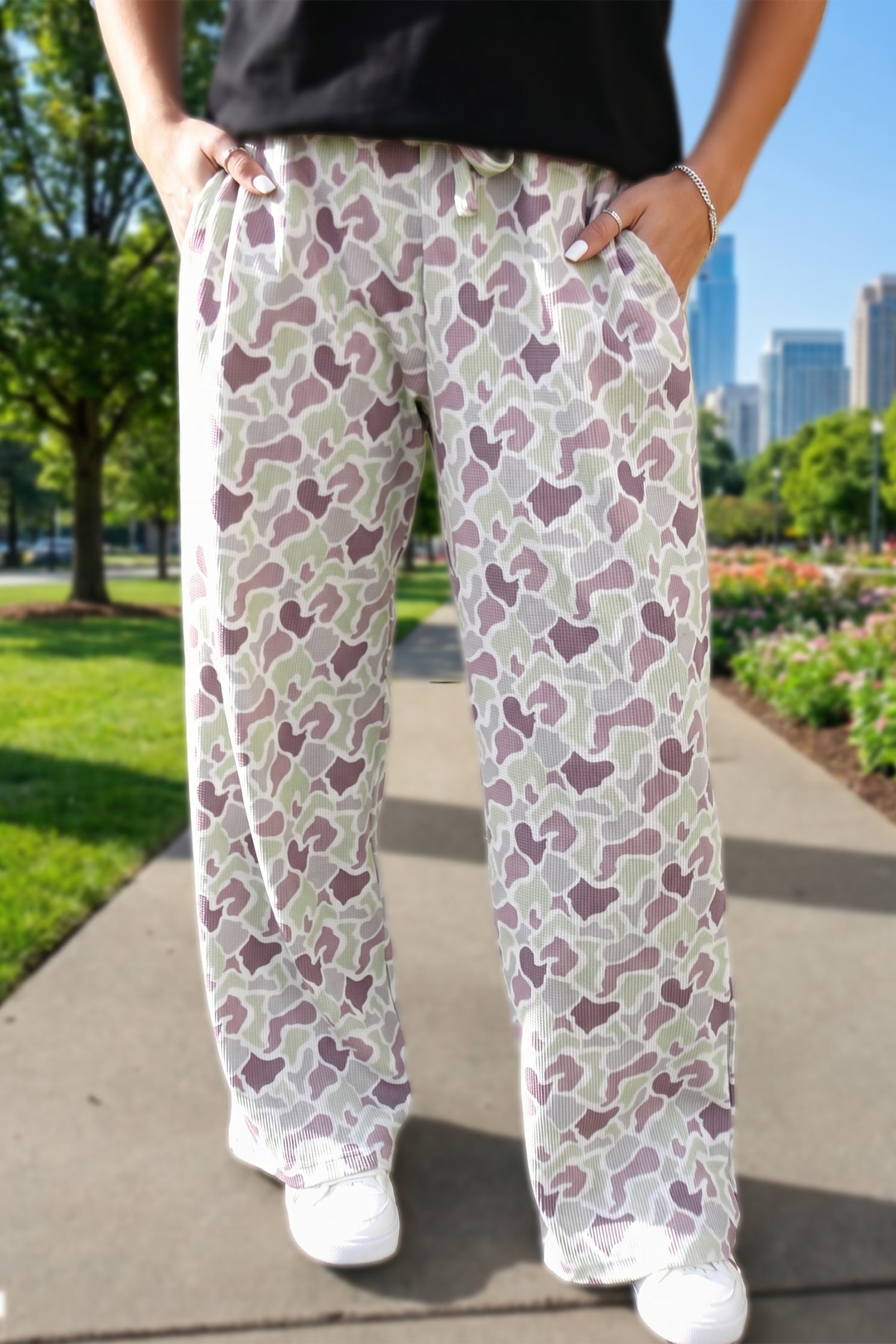 Camo Print Drawstring Waist Loose Fit Full Length Pants – Green