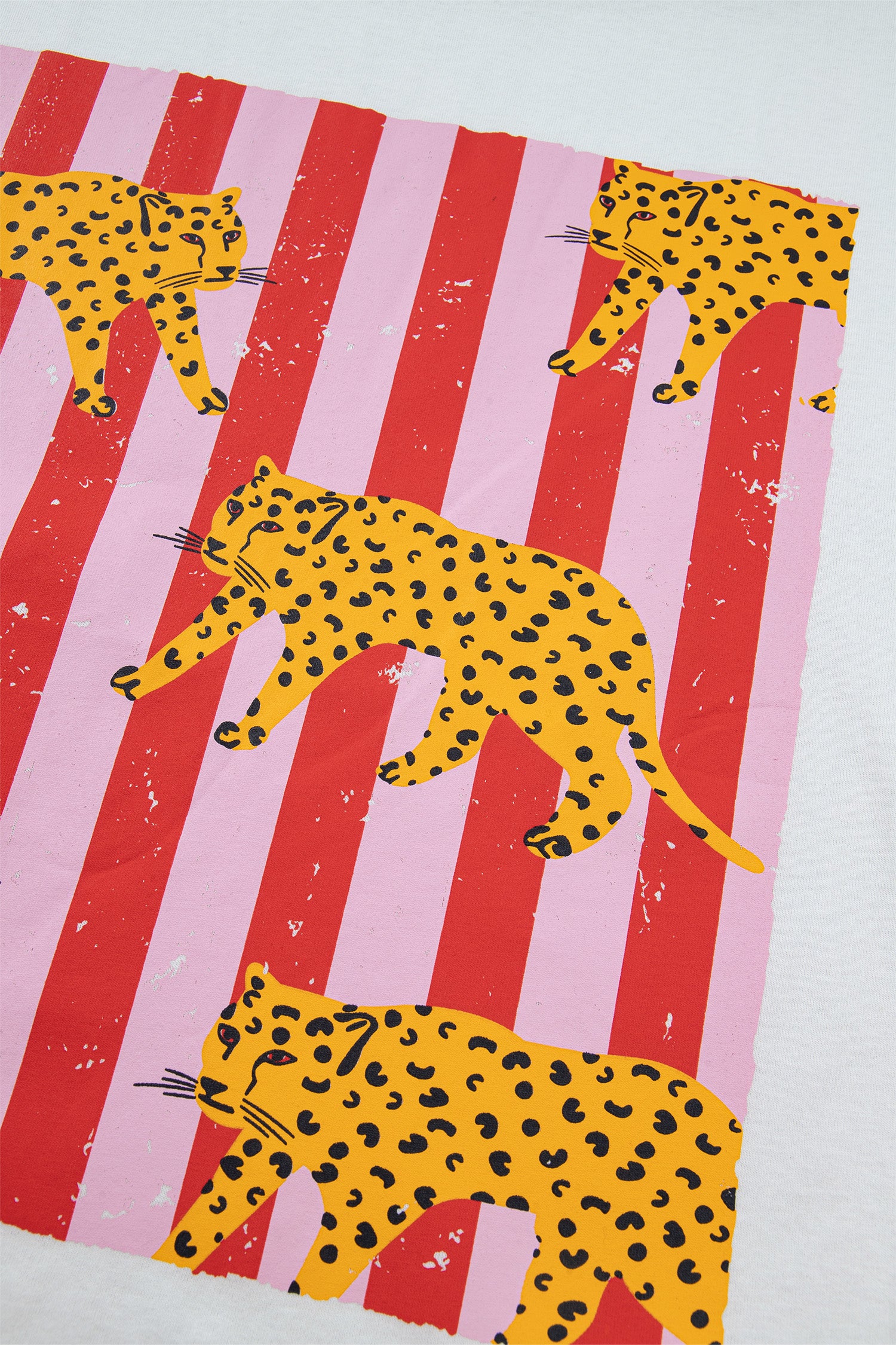 Cheetah Striped Print Retro Fashion Graphic Tee – Dark Grey