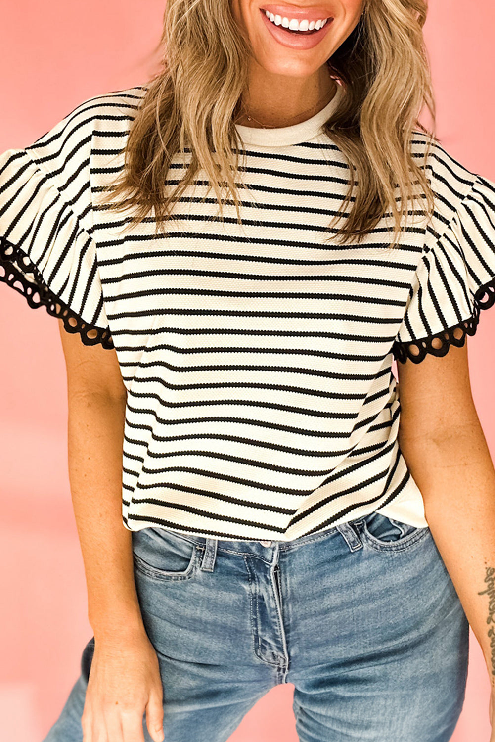 Black Stripe Scallop Lace Trim Ruffle Short Sleeves Crewneck Top eAura