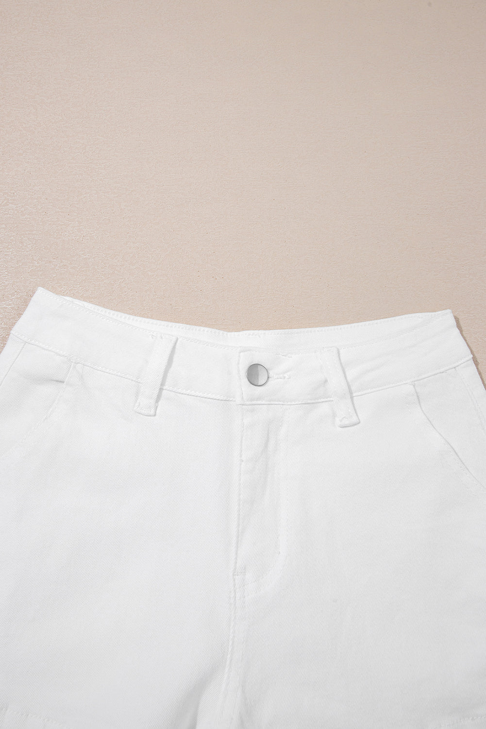 White Scalloped Hemline Acid Wash High Waist Denim Shorts eAura