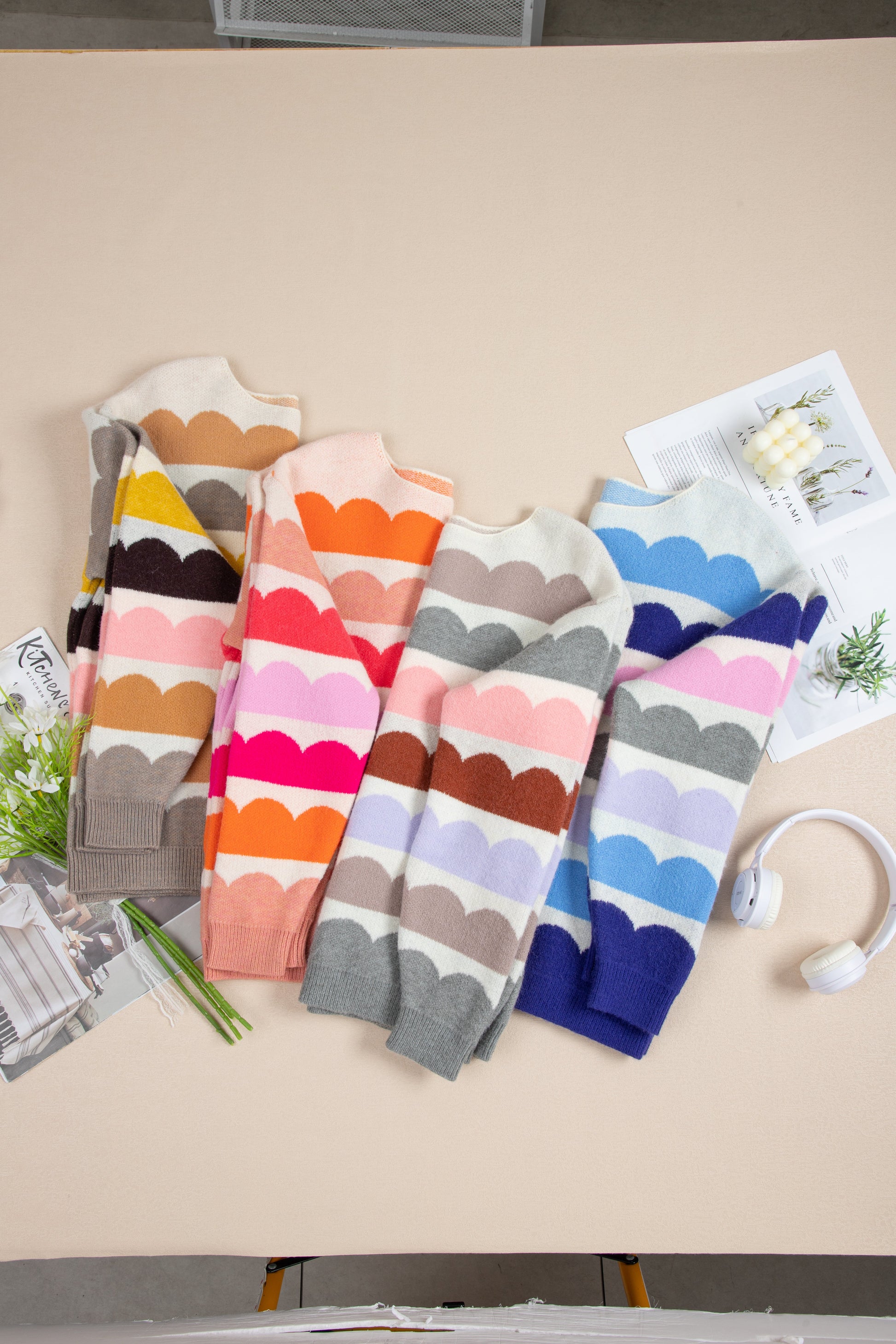 Dark Blue Wave Striped Balloon Sleeve Drop Shoulder Sweater - eAura