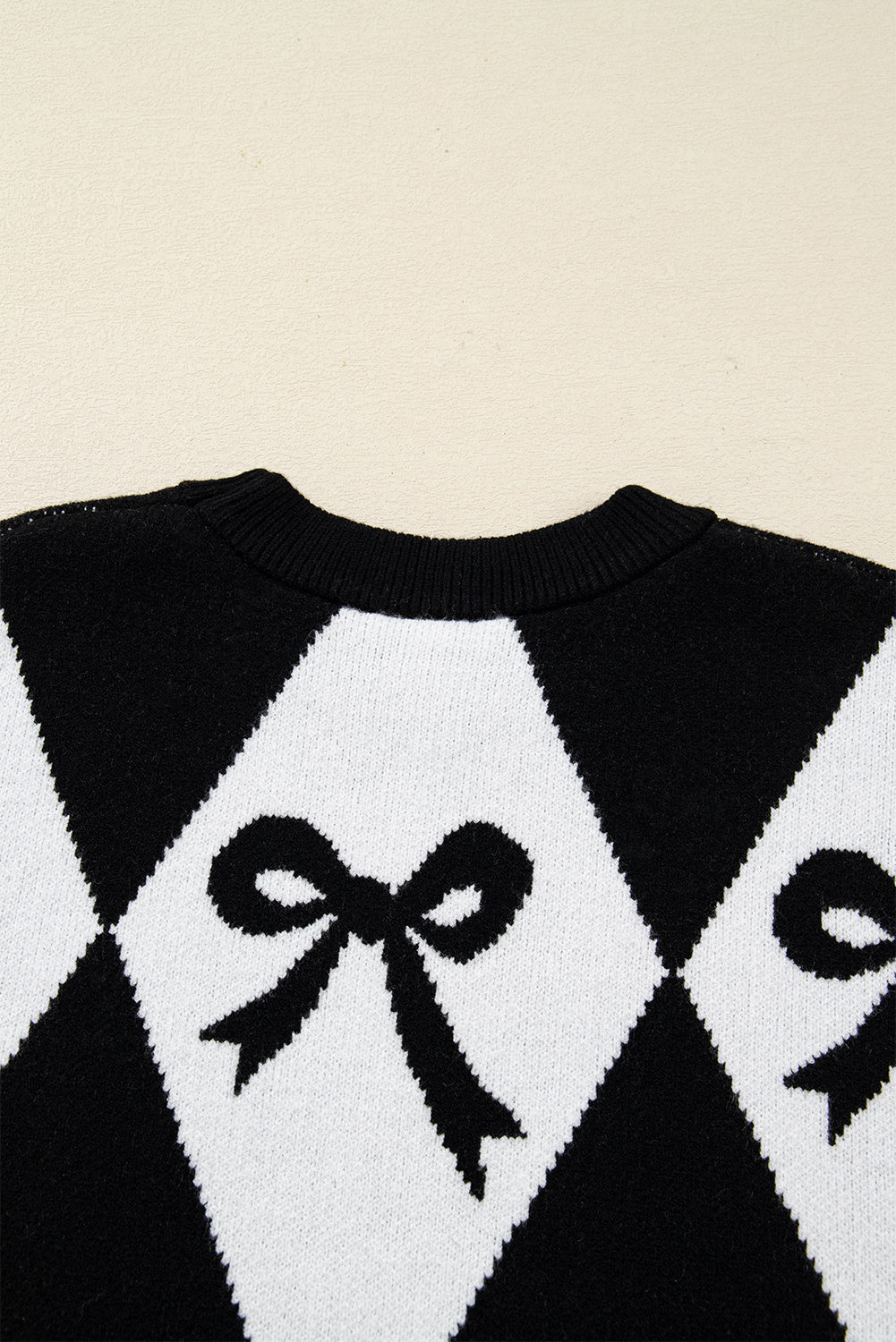 Black Bow Print 2-tone Rhombus Knit Loose Sweater eAura