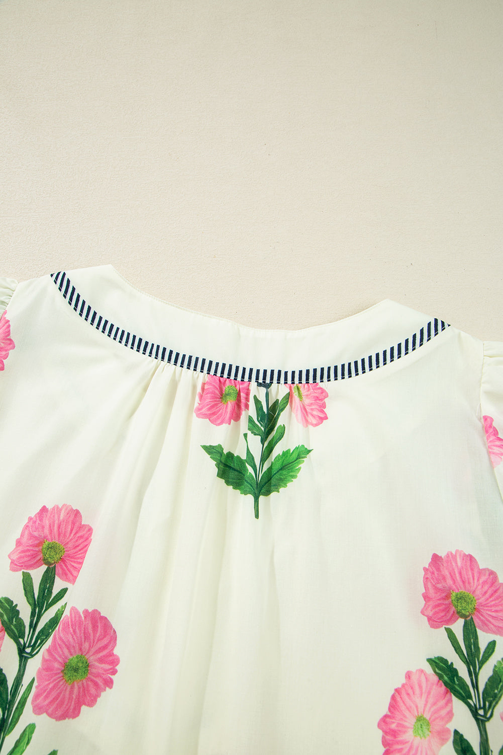 Floral Short Sleeve Split Neck Loose Mini Dress eAura