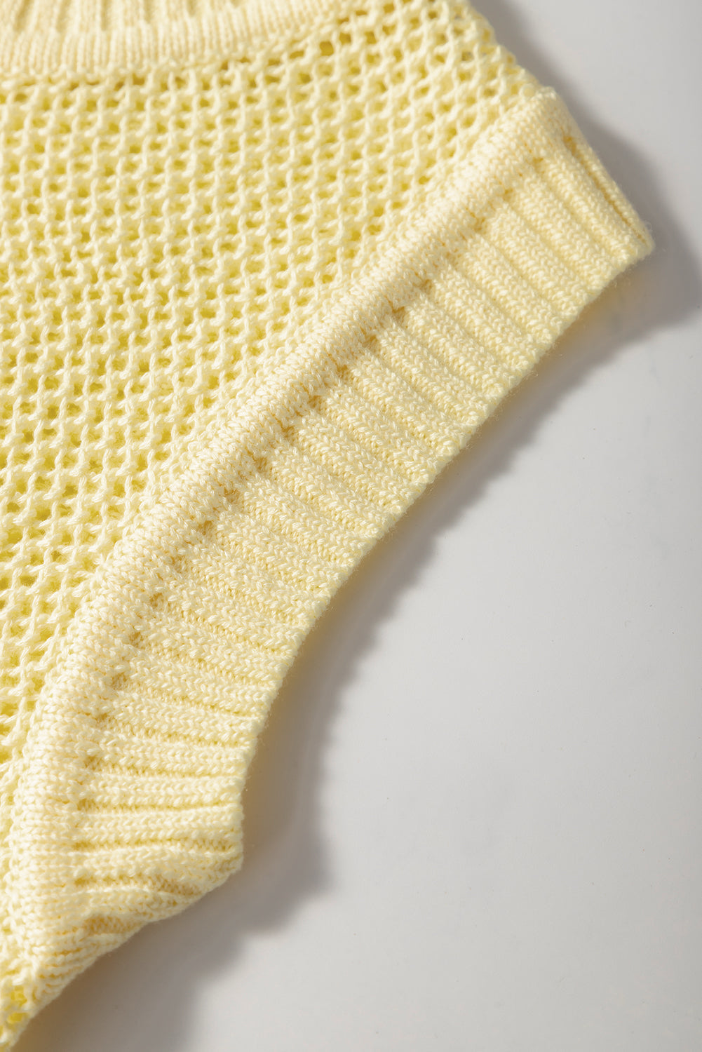 Yellow Solid Colour Hollowed Knit Round Neck Sweater Vest eAura