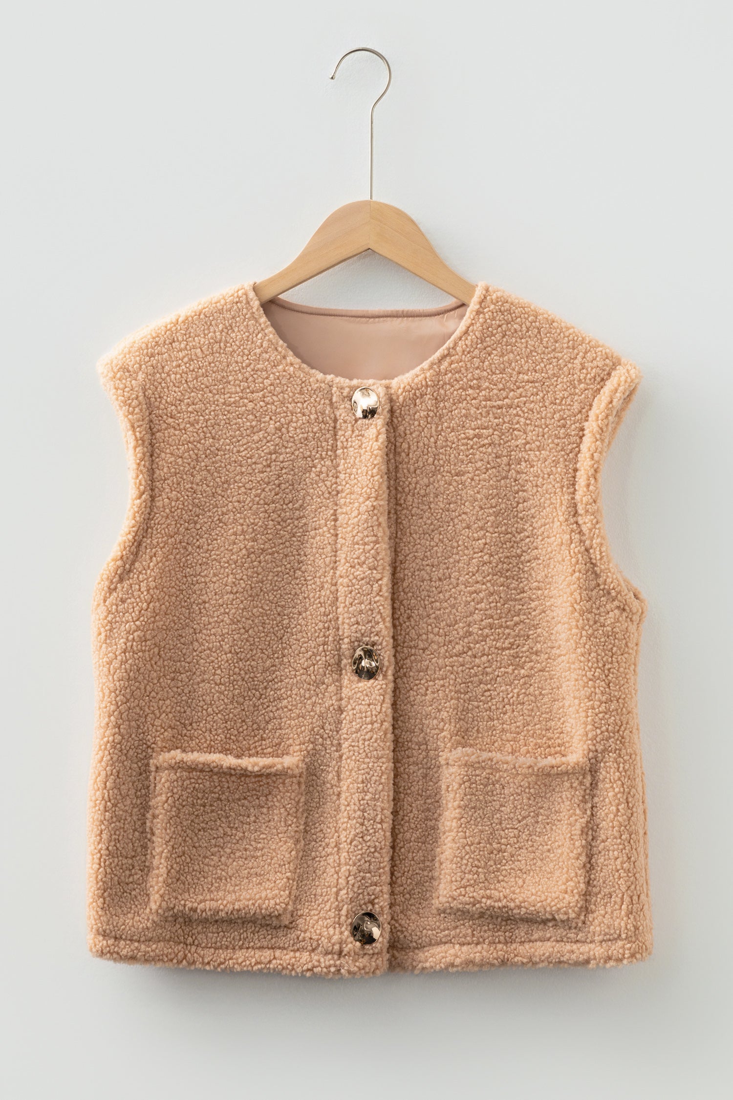 Big Button Accent Fuzzy Pocket Vest – Light French Beige