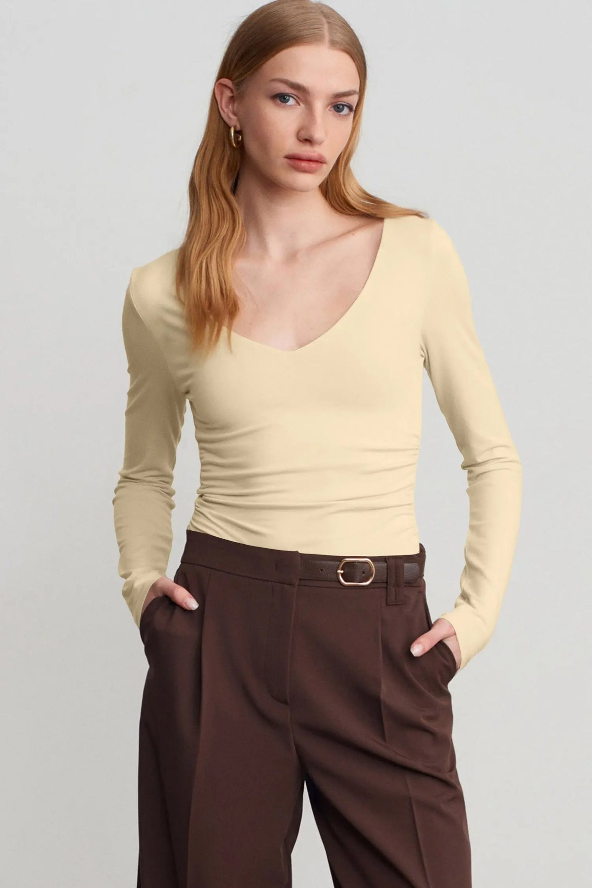 Slim Fit V Neck Long Sleeve Bra Buil-in Top