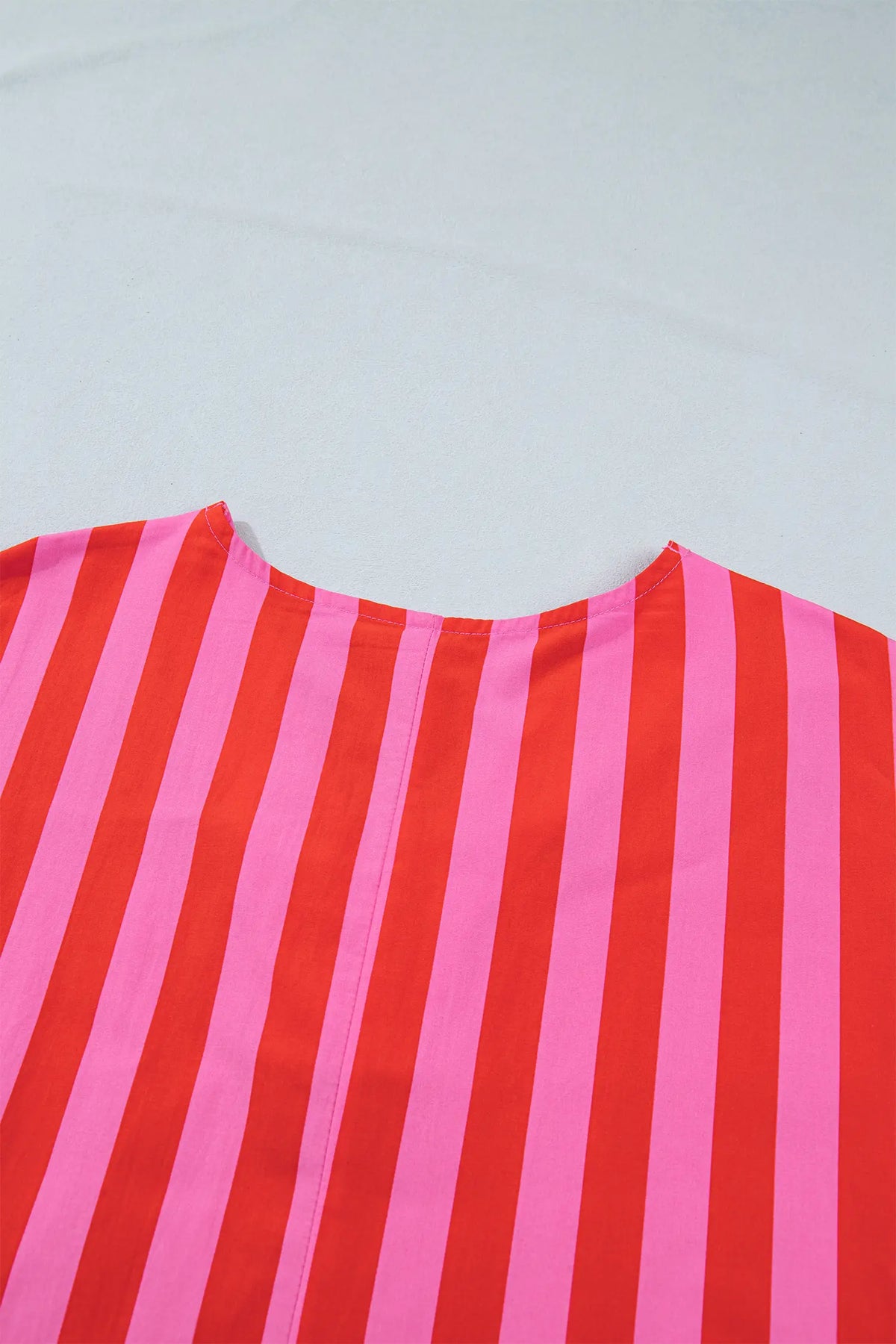 V Neck Cuffed Sleeve Relaxed Split Midi Dress – Red Stripe