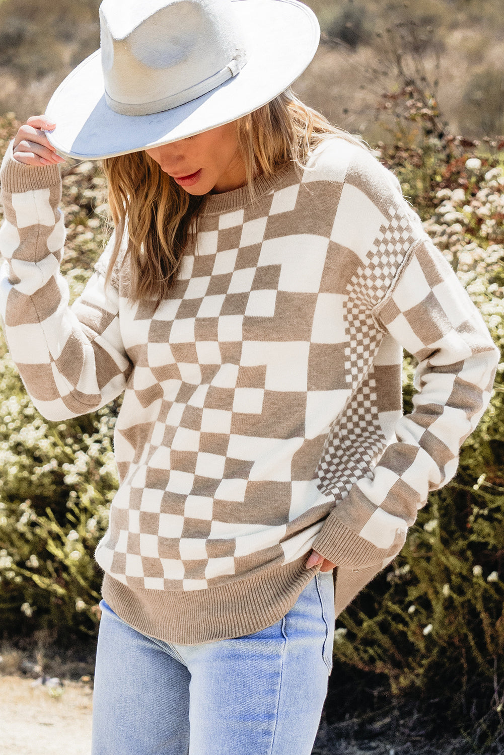 Khaki Checkered Print Drop Shoulder Round Neck Sweater eAura