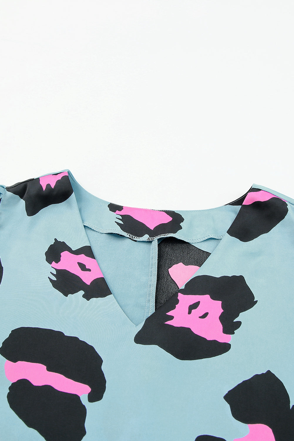 Sky Blue Ruched Short Sleeve Leopard Print Blouse eAura
