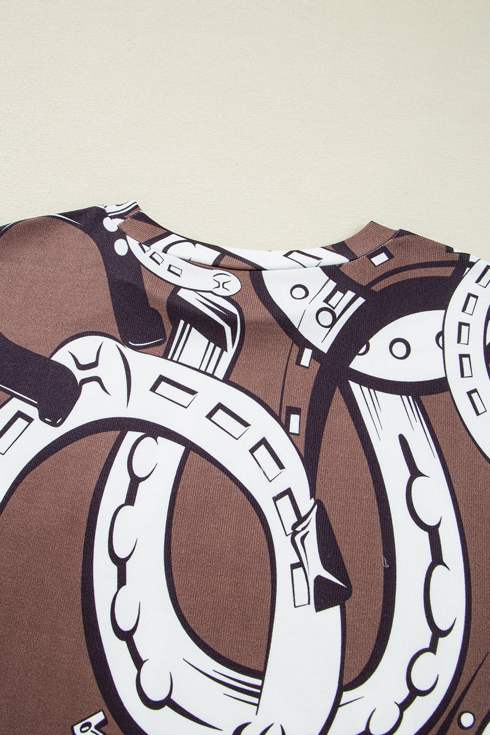 Brown Lucky Horseshoes Graphic Dolman T-shirt eAura