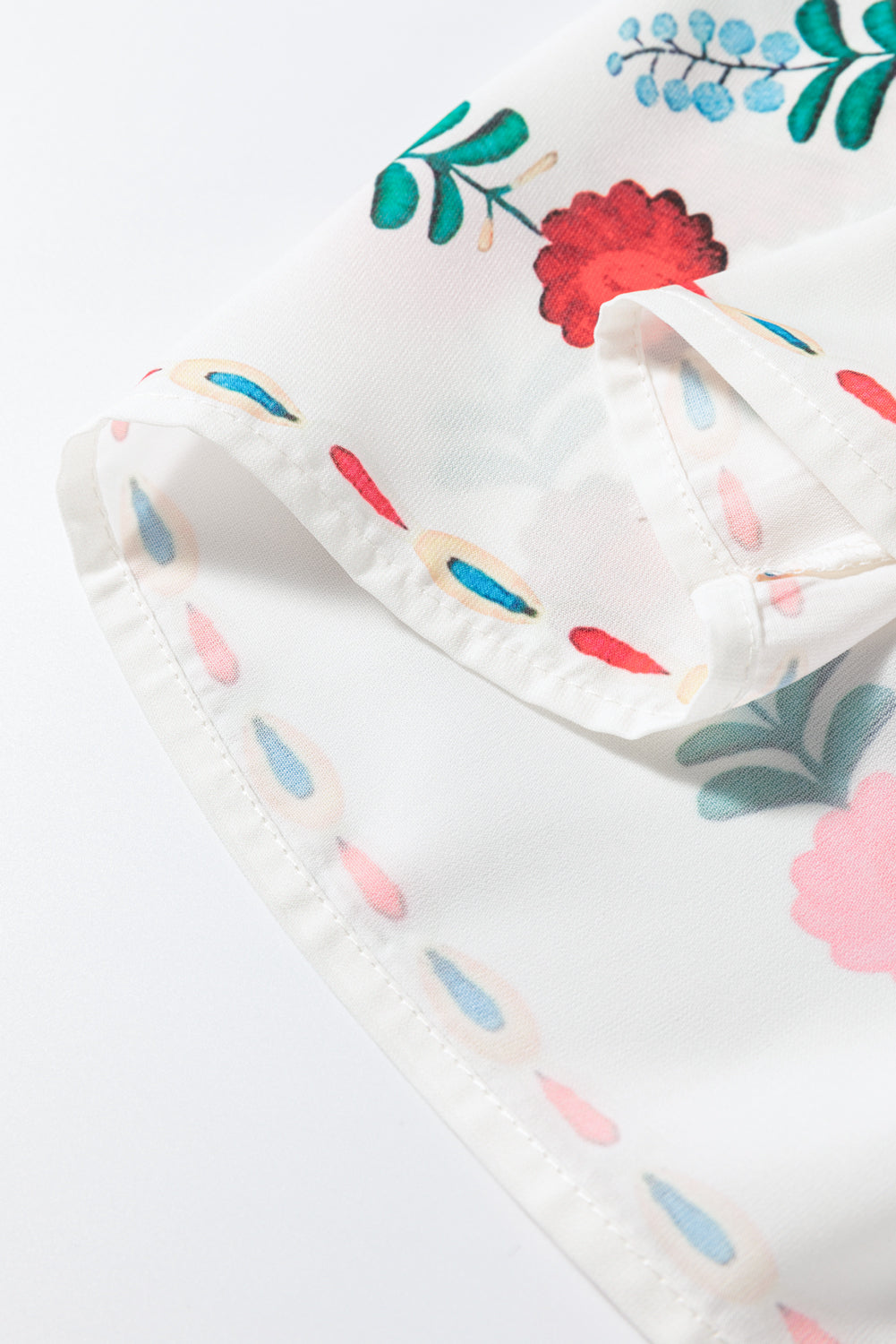 White Boho Floral Print Round Neck Ruffle Trim Blouse eAura