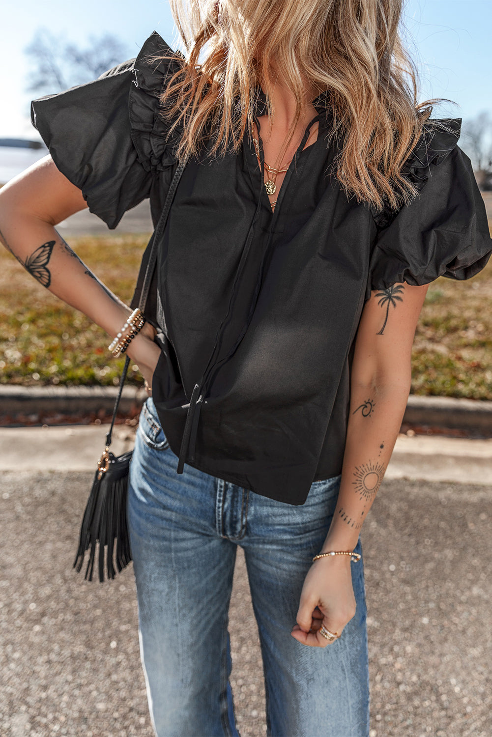 Black Ruffled Puff Short Sleeve Loose Blouse eAura