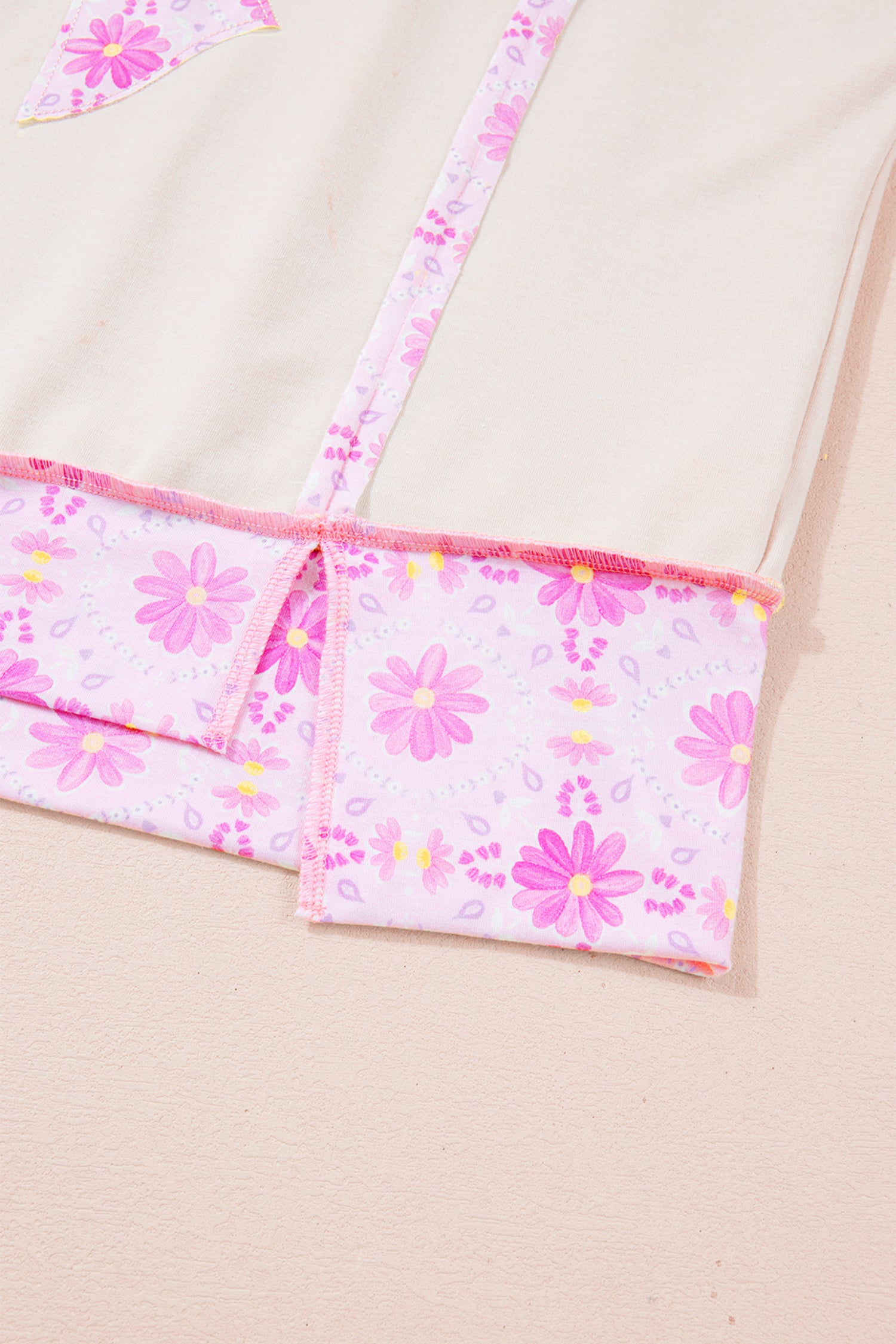 Daisy Floral Bow Contrast Patchwork Loose T Shirt – Apricot