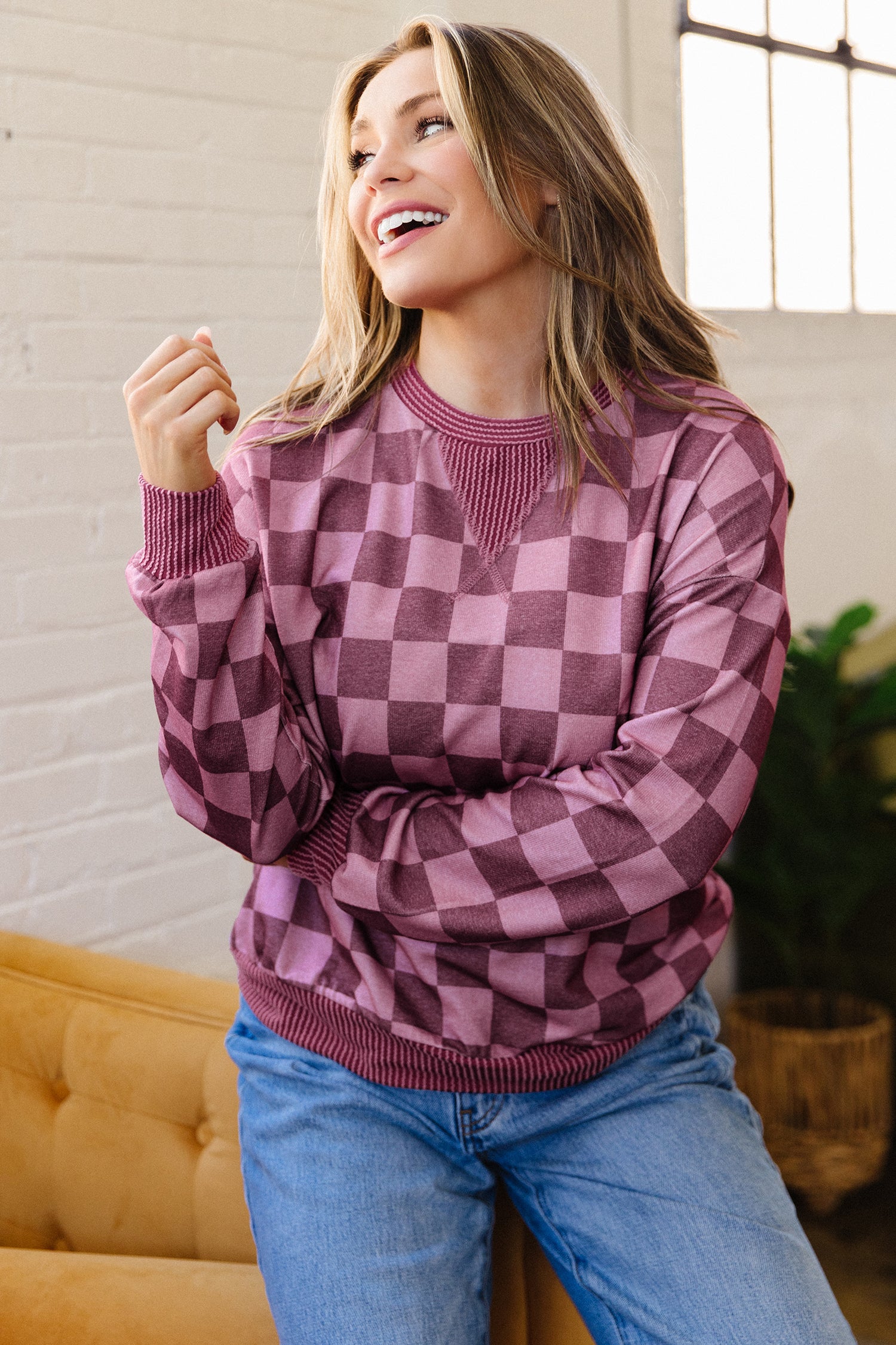 Ribbed Trim Checkered Print Long Sleeve Pullover Top – Red