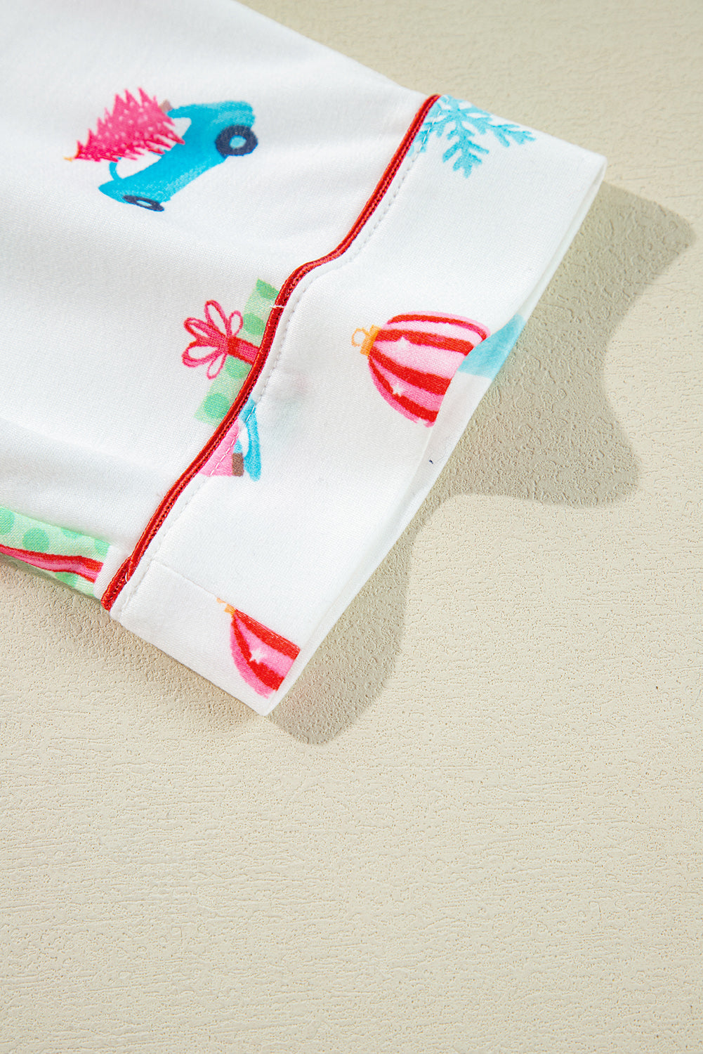 White Christmas Print Short Sleeve Shirt and Shorts Pyjama Set - eAura
