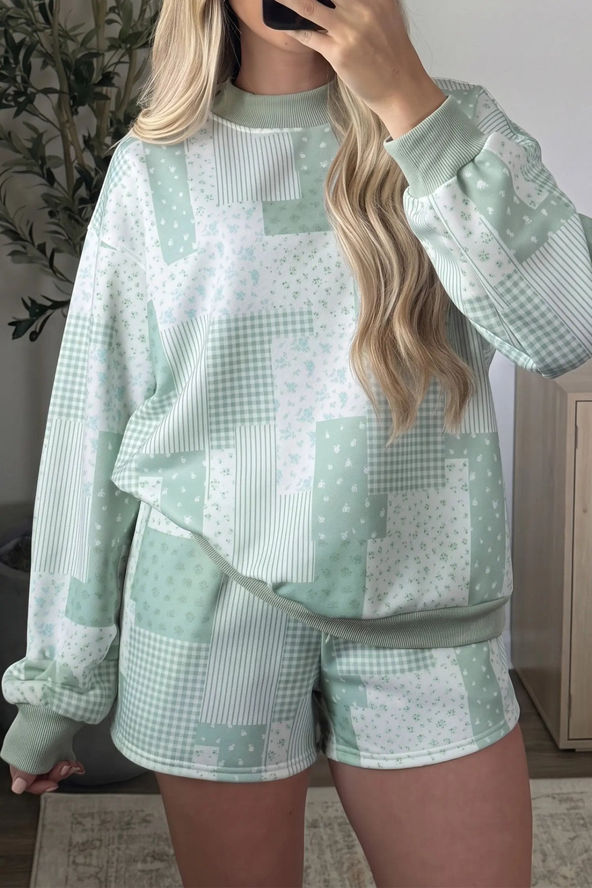 Sky Blue Patchwork Floral Print Drop Shoulder Baggy Pullover Drawstring Shorts Set – Light Blue
