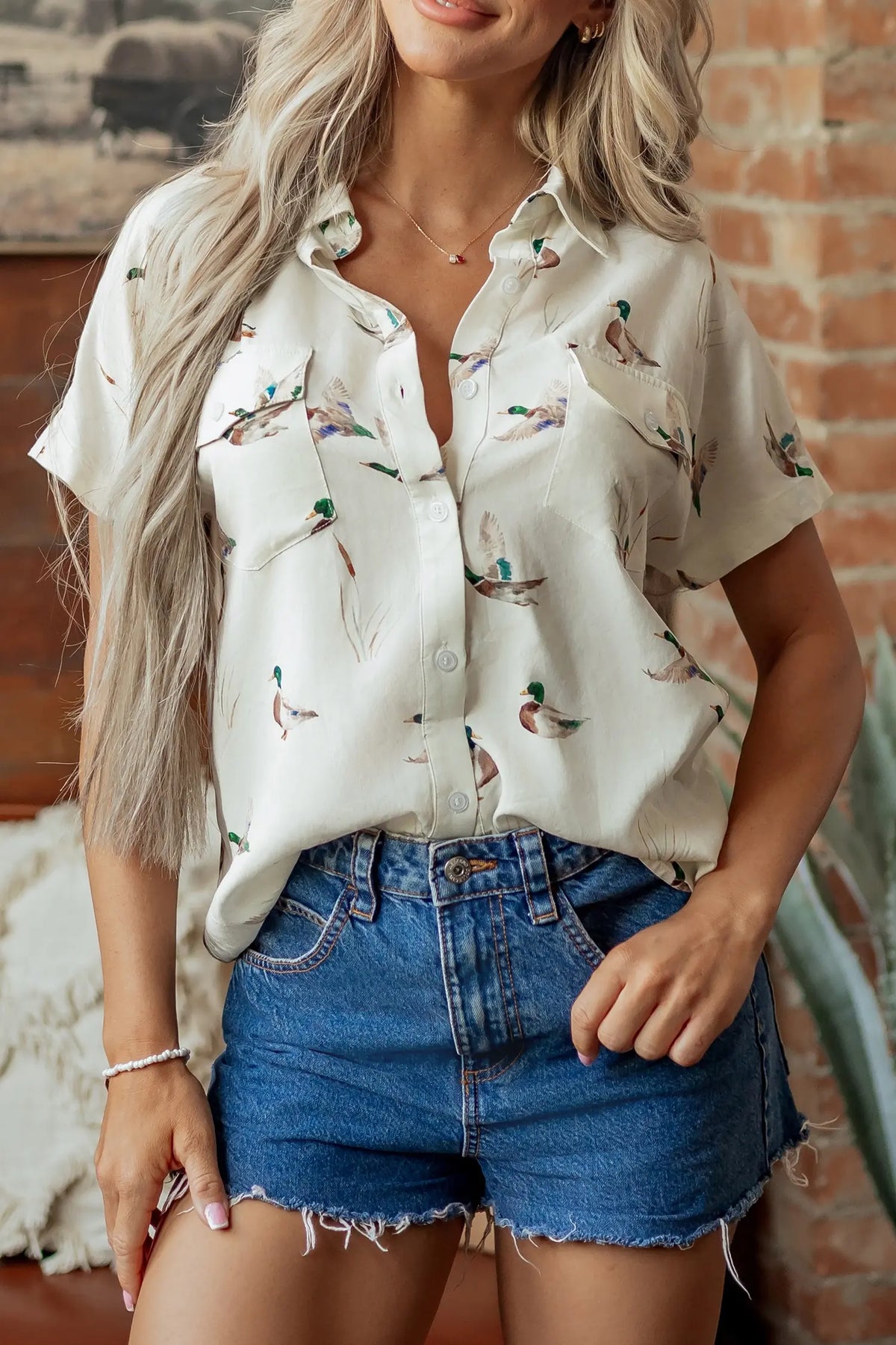 Mallard Printed Button Flap Pocket Short Sleeve Shirt – White