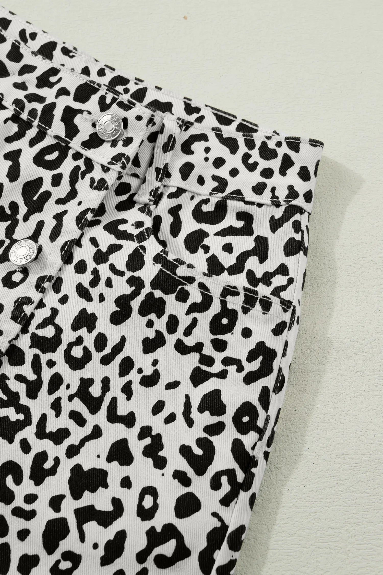 Black Leopard Print Button Overlap Denim Shorts