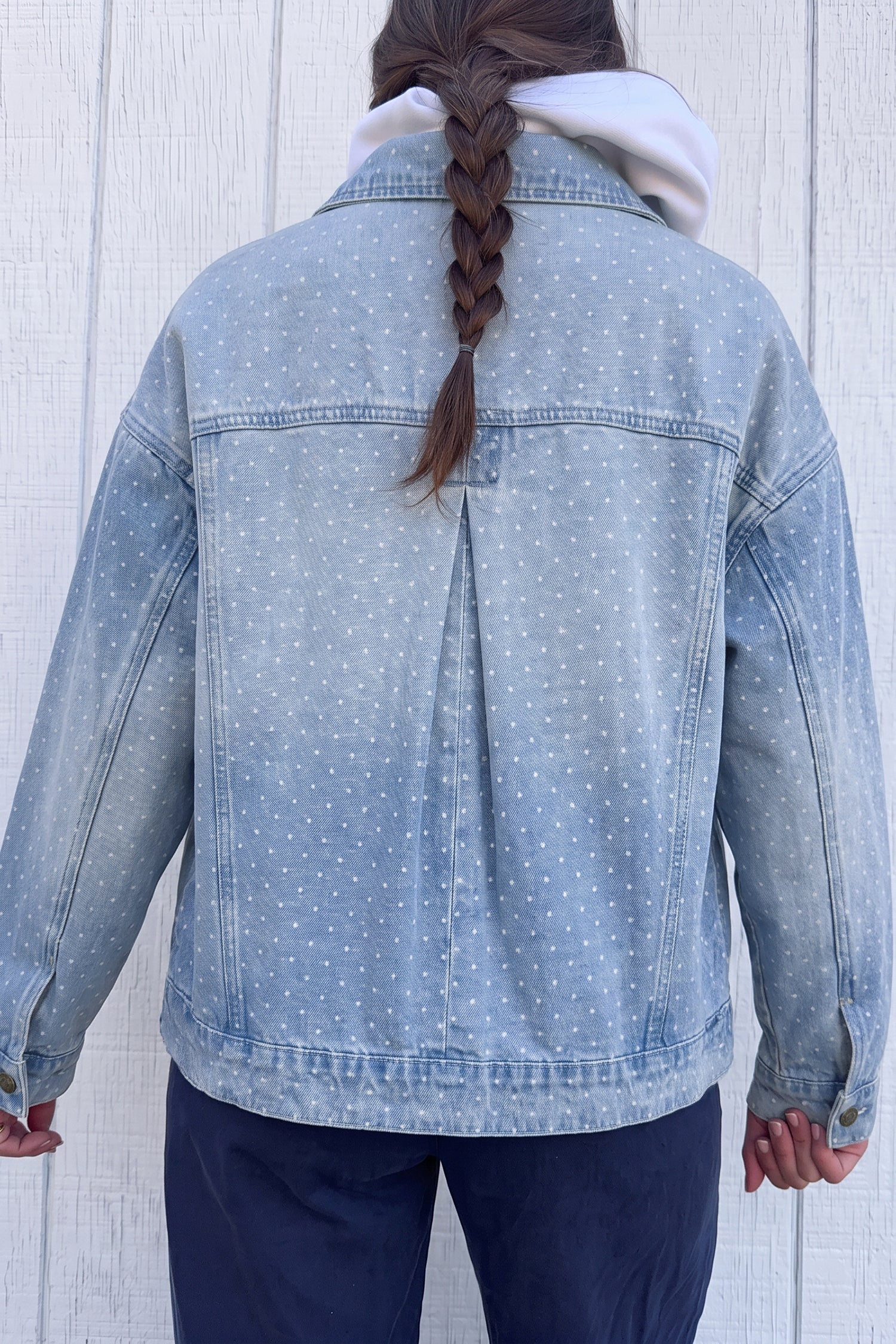 Sky Blue Polka Dot Long Sleeve Collar Pocket Casual Shift Silhouette Denim Jacket – Light Blue