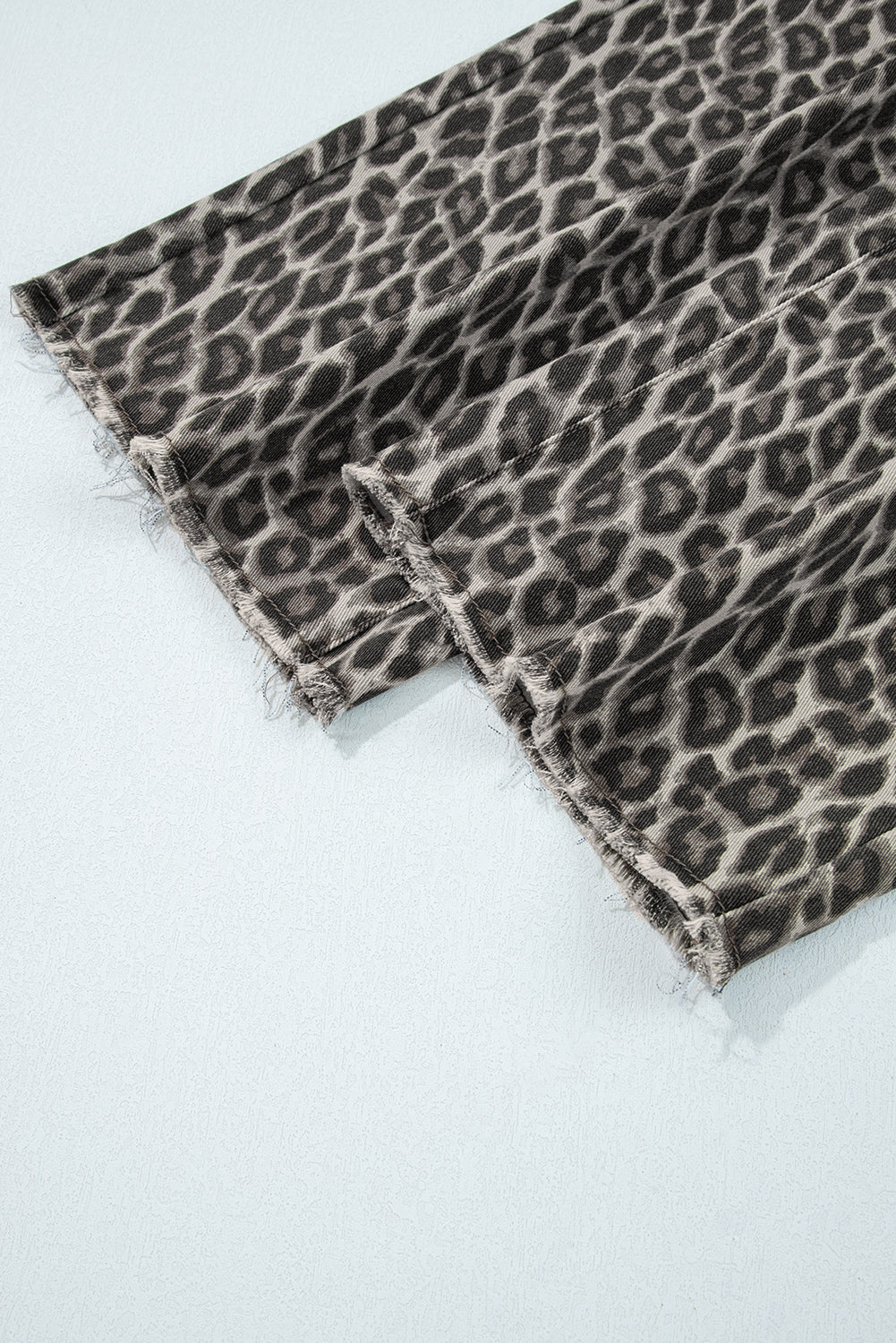 Leopard Straight Loose Leg Jeans - eAura