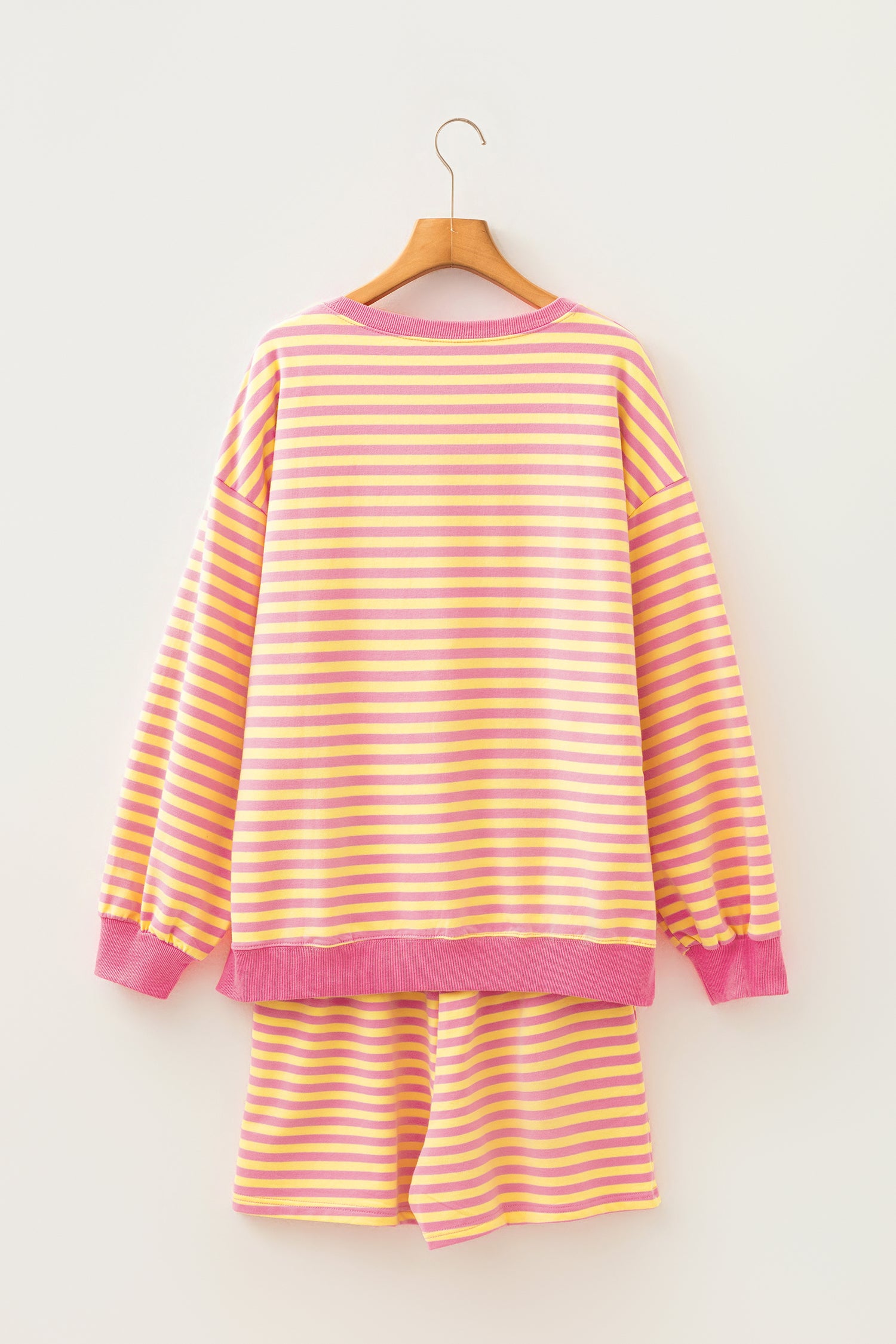 Color Block Trim Round Neck Long Sleeve Top Casual Shorts 2pcs Set – Yellow Stripe