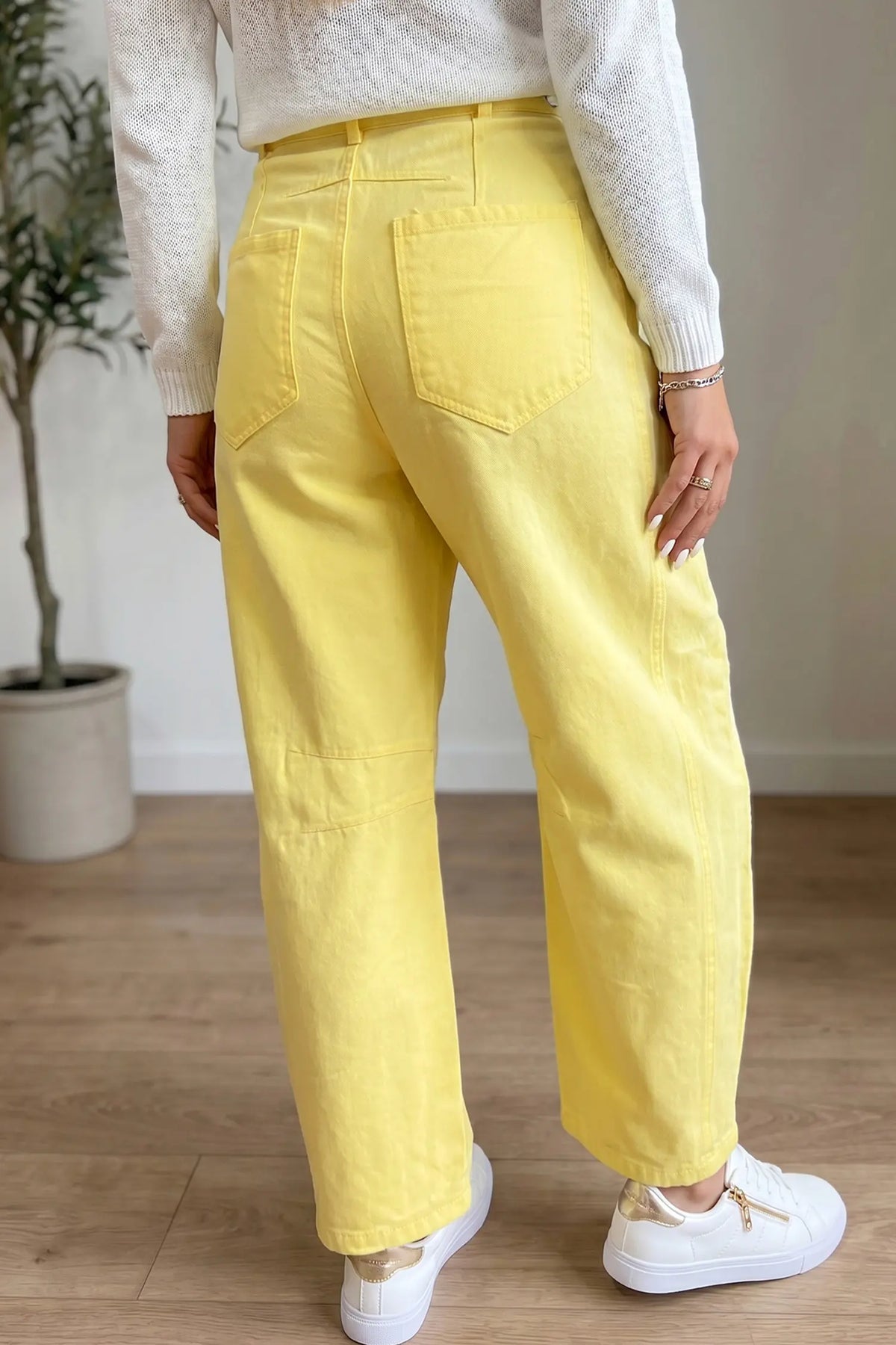 Solid Colour Grommet Detail Knot Waist Barrel Jeans – Yellow
