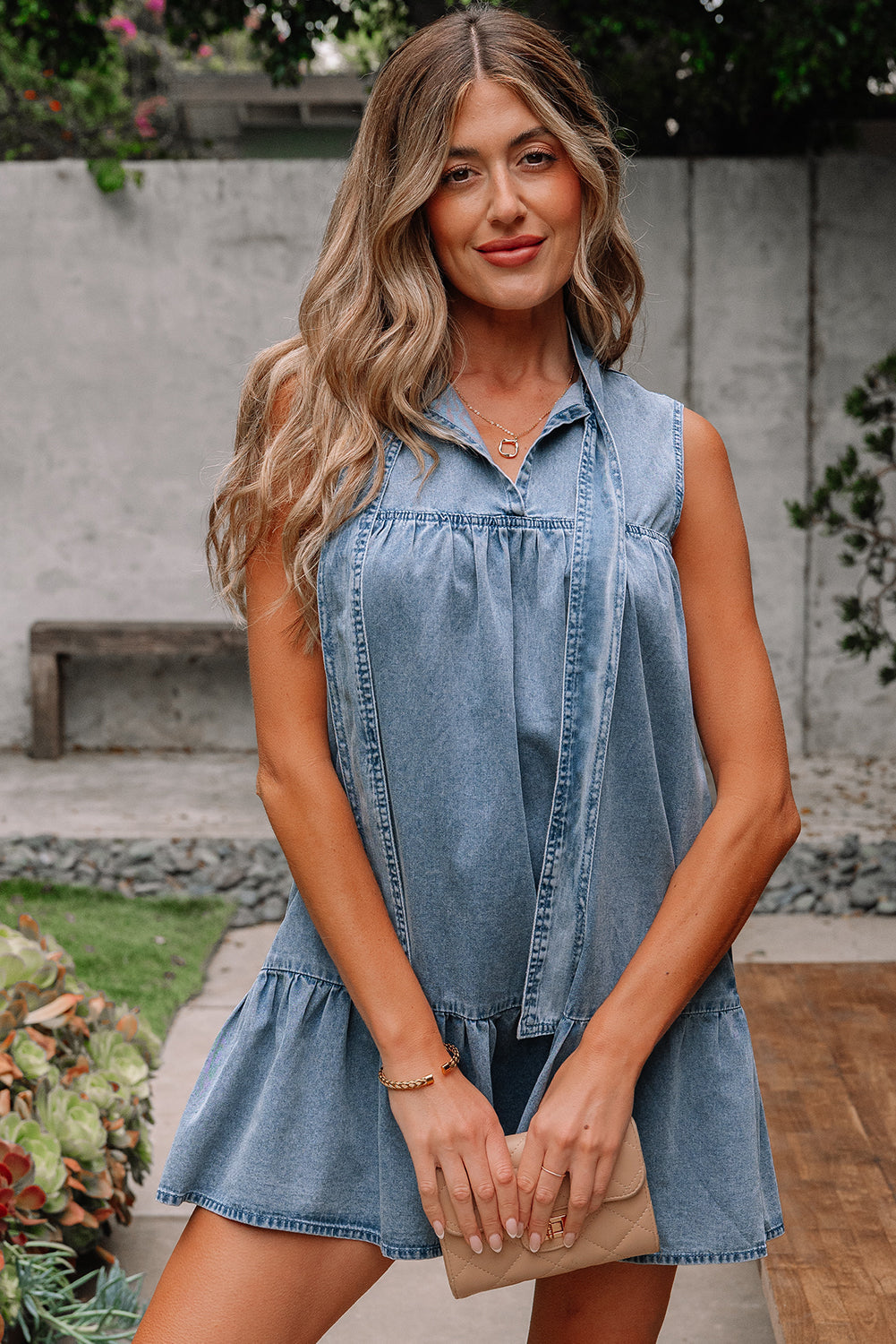 Bowknot Neck Sleeveless Ruffled Chambray Dress eAura