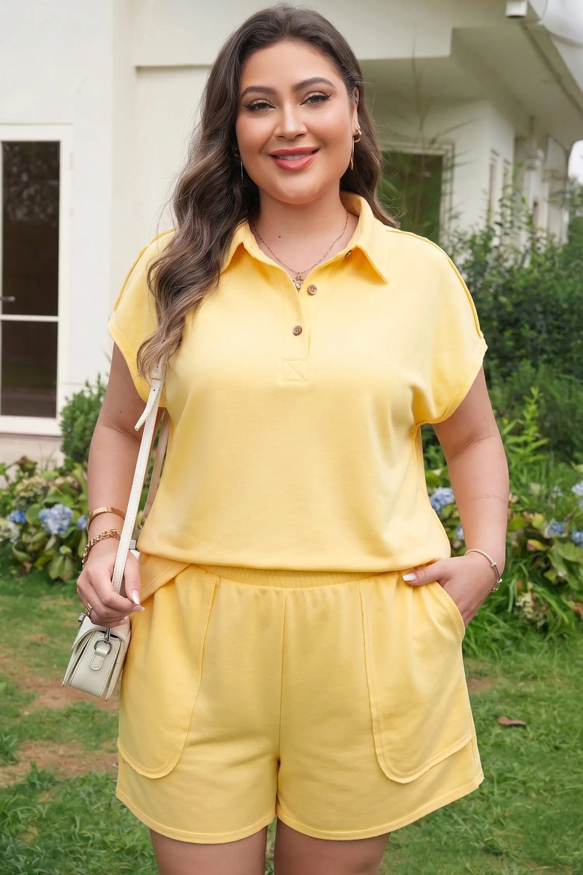 Cream Solid Colour Polo Tee Elastic Waist Shorts Plus Size Outfit – Yellow