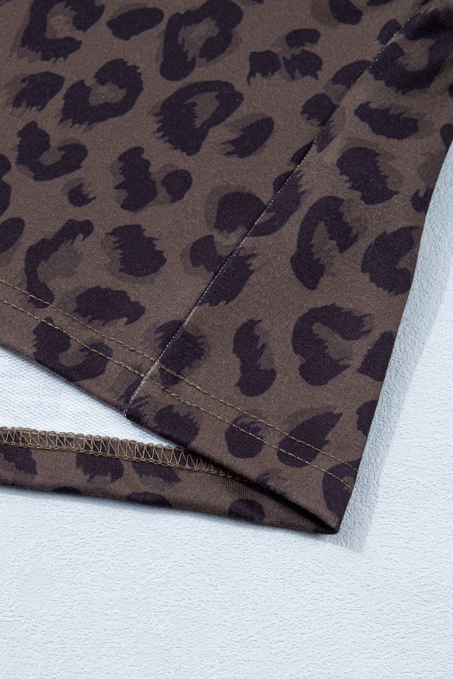 V Neck Collar Leopard Printed 2pcs Short Set – Khaki