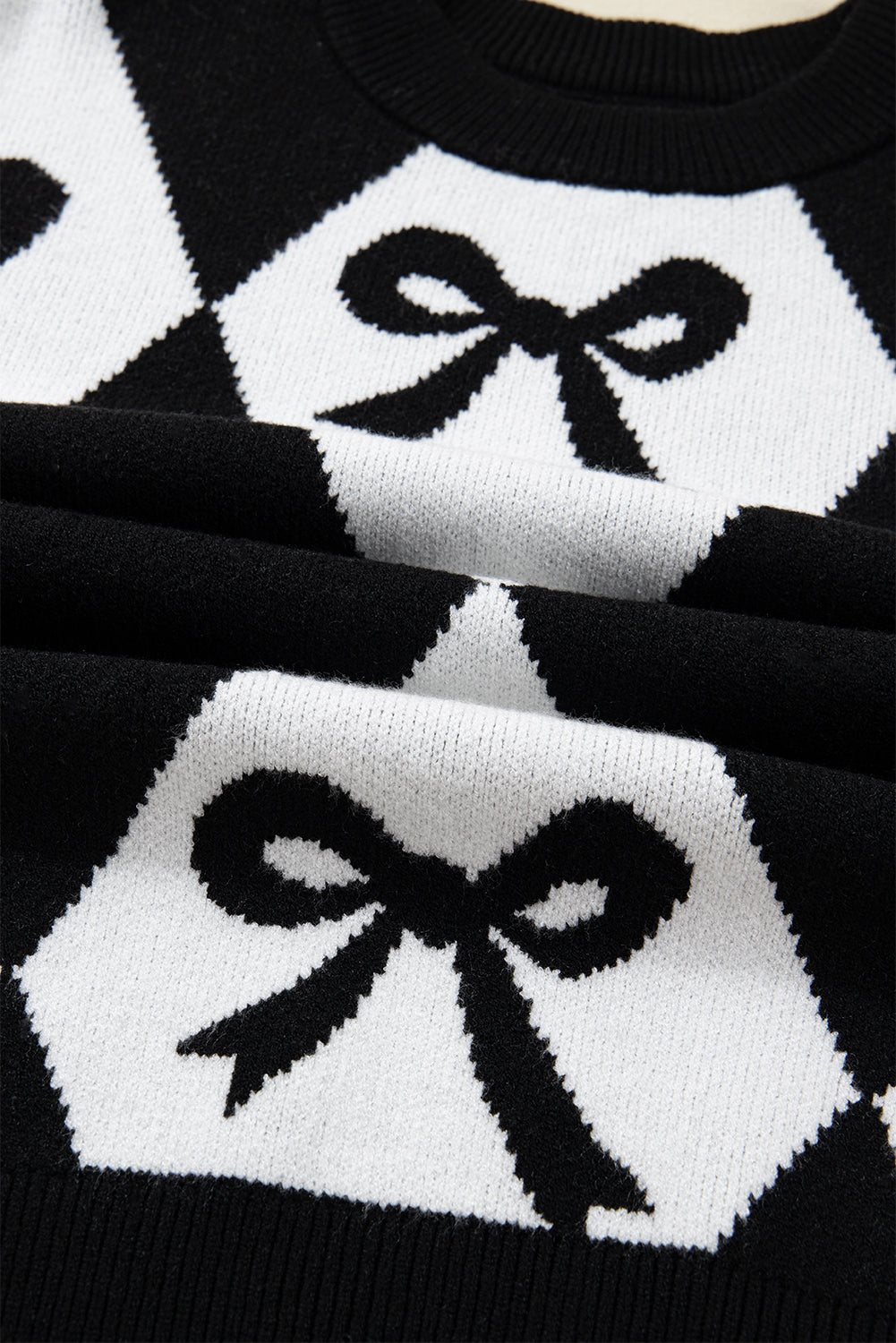 Black Bow Print 2-tone Rhombus Knit Loose Sweater eAura