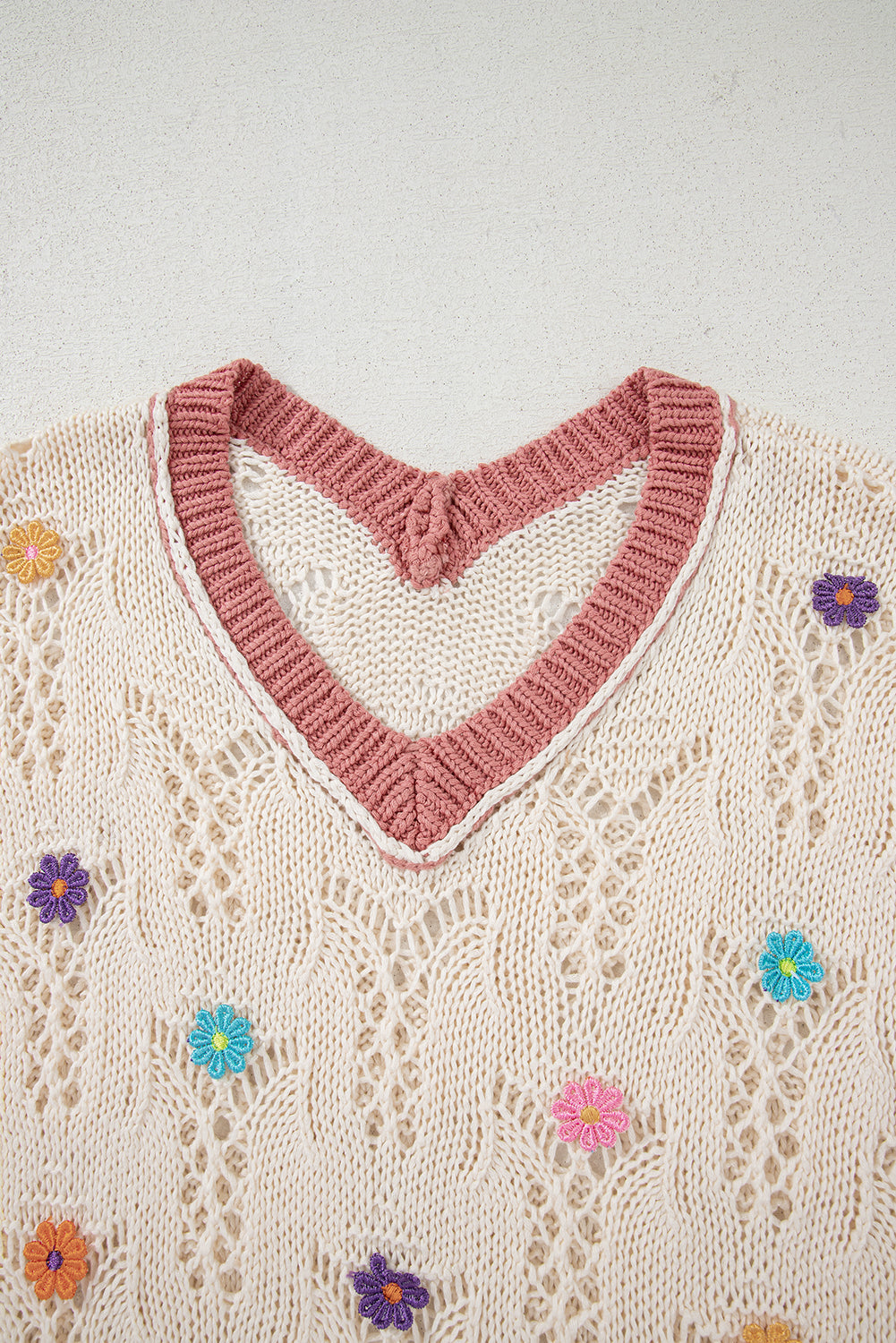 Embroidered Flowers Edge Hollowed Sweater eAura