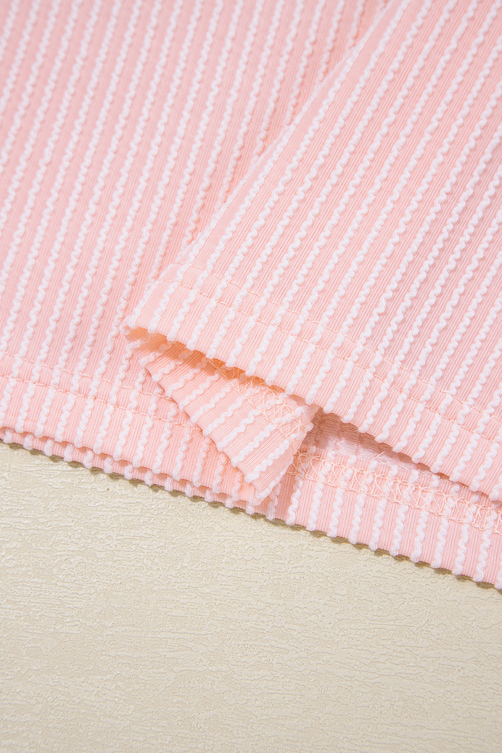 Ribbed Knit Colour Block Pocketed Crew Neck T Shirt eAura