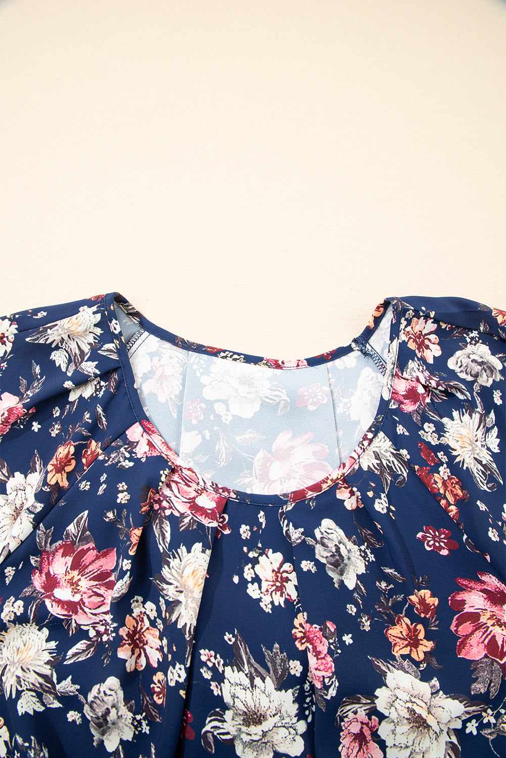 Blue Floral Short Sleeve Scoop Neck Casual Blouse eAura