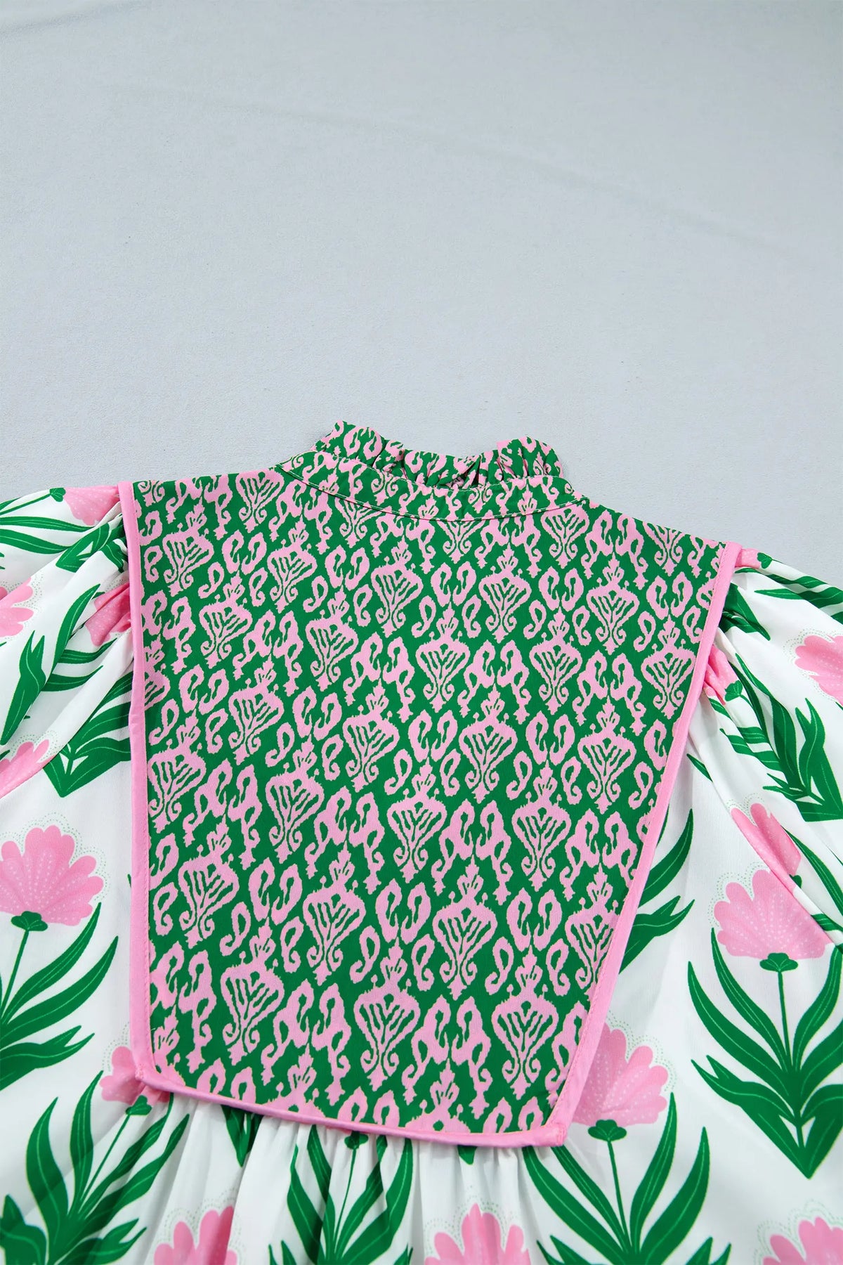 Floral Print Puff Sleeve Contrast Bordered V Neck Blouse – Multicolour