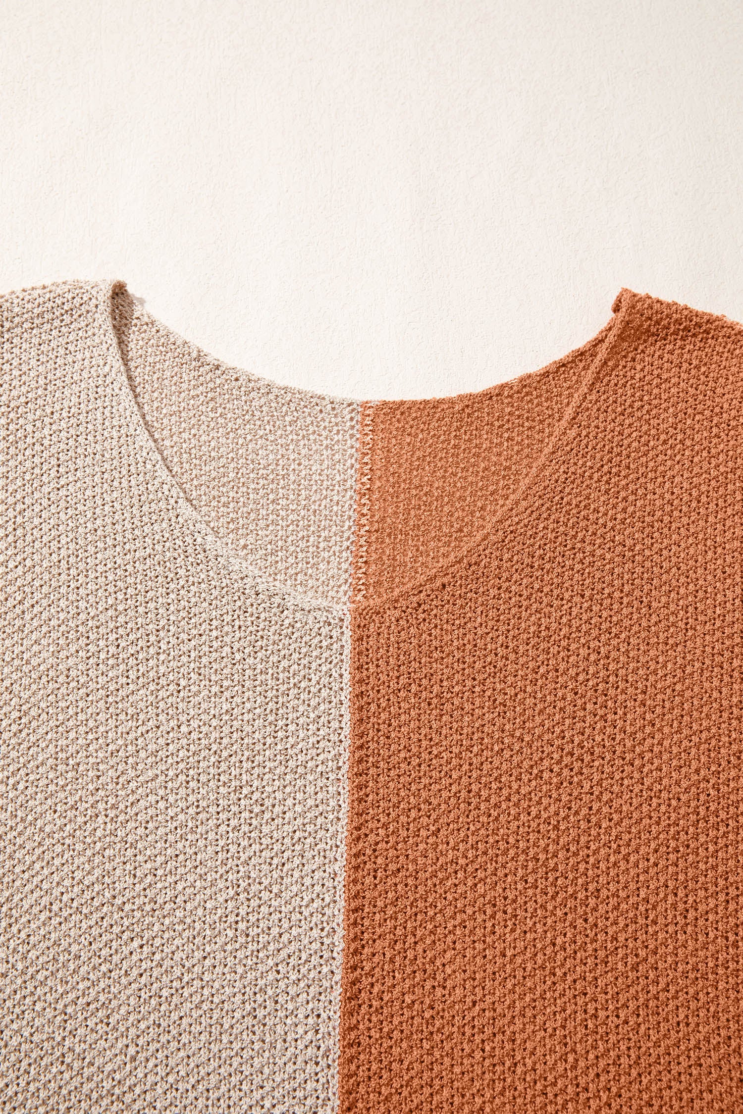 Colour Block Knit V-Neck Sweater - eAura