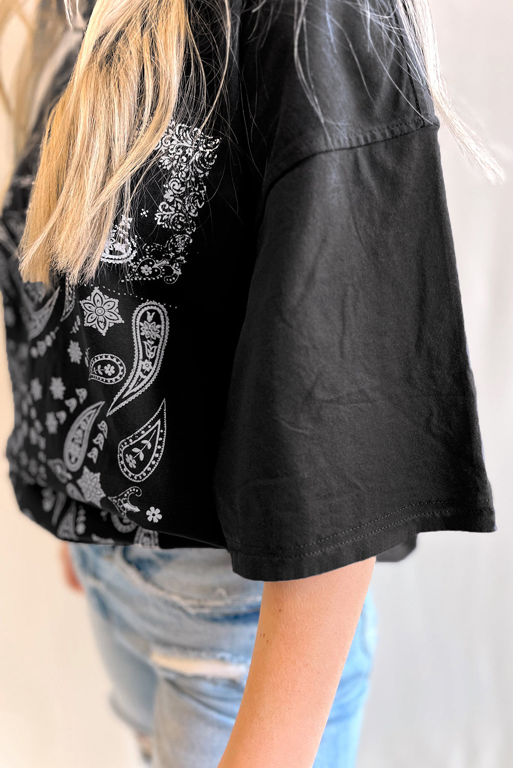 Black Paisley Print Crew Neck Loose Fit Tunic Tee eAura