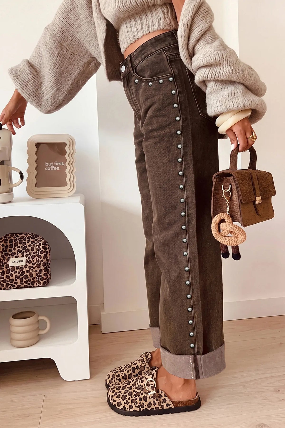 Studded Detail Straight Leg Casual Loose Jeans – Black