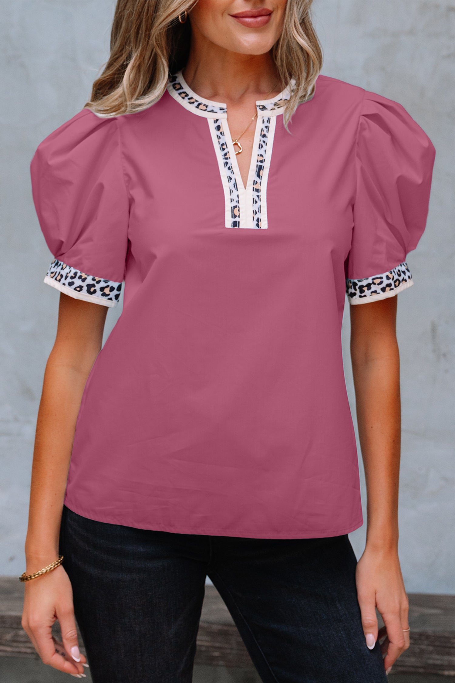 Contrast Leopard Trim Split Neck Puff Sleeve Blouse