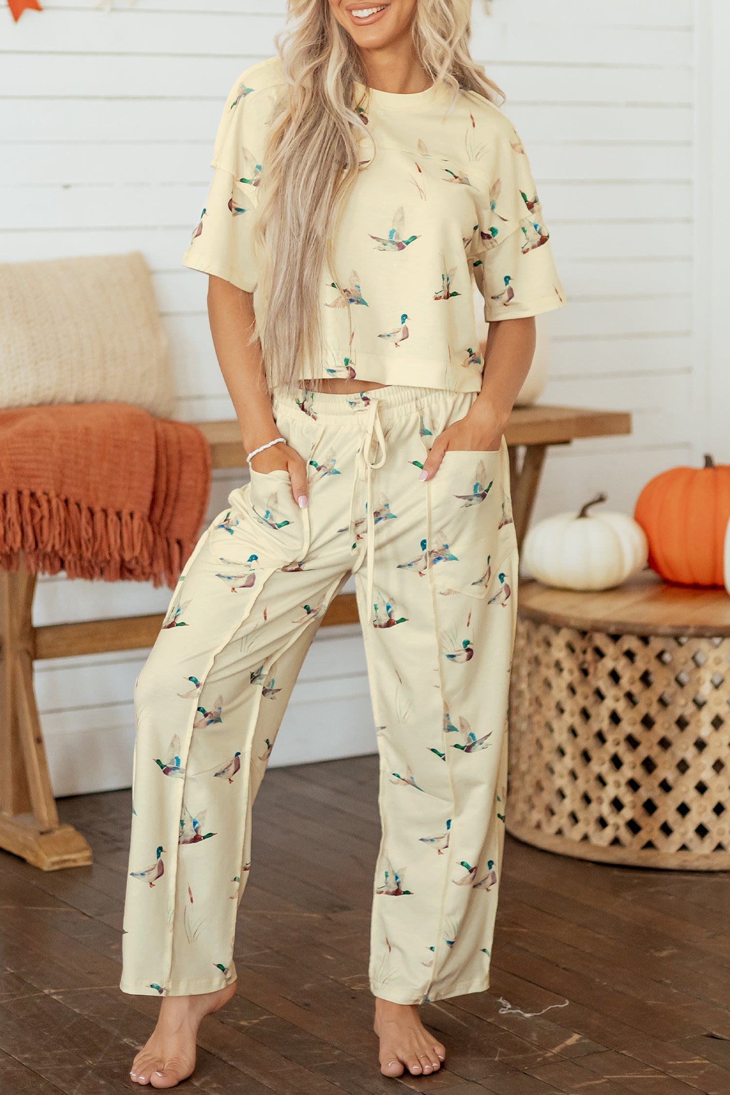 Duck Print Short Sleeve Top Pocket Pants 2pcs Casual Set – Beige