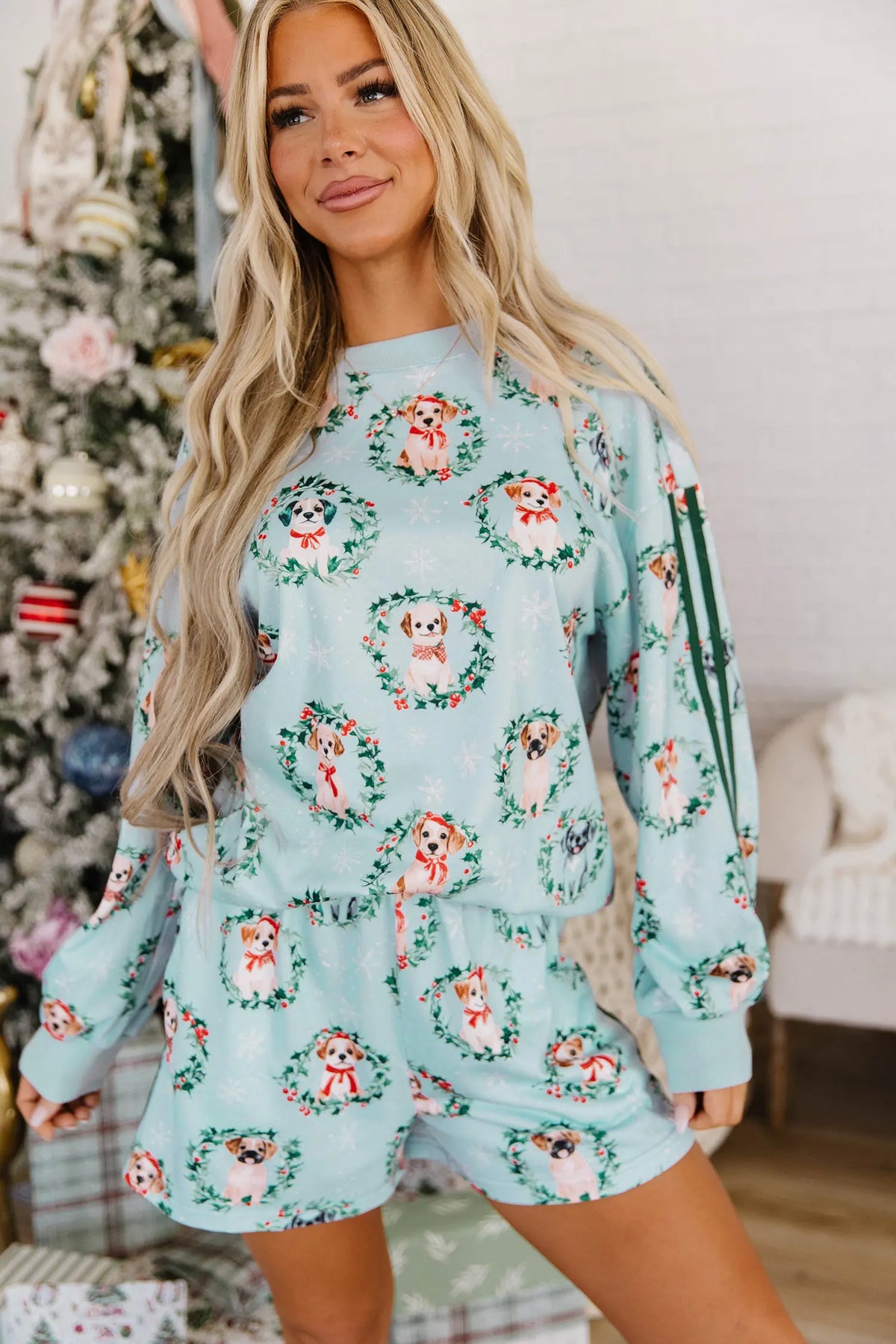 Sweatshirt and Shorts Set Holiday Puppies Wreath Print Pocket