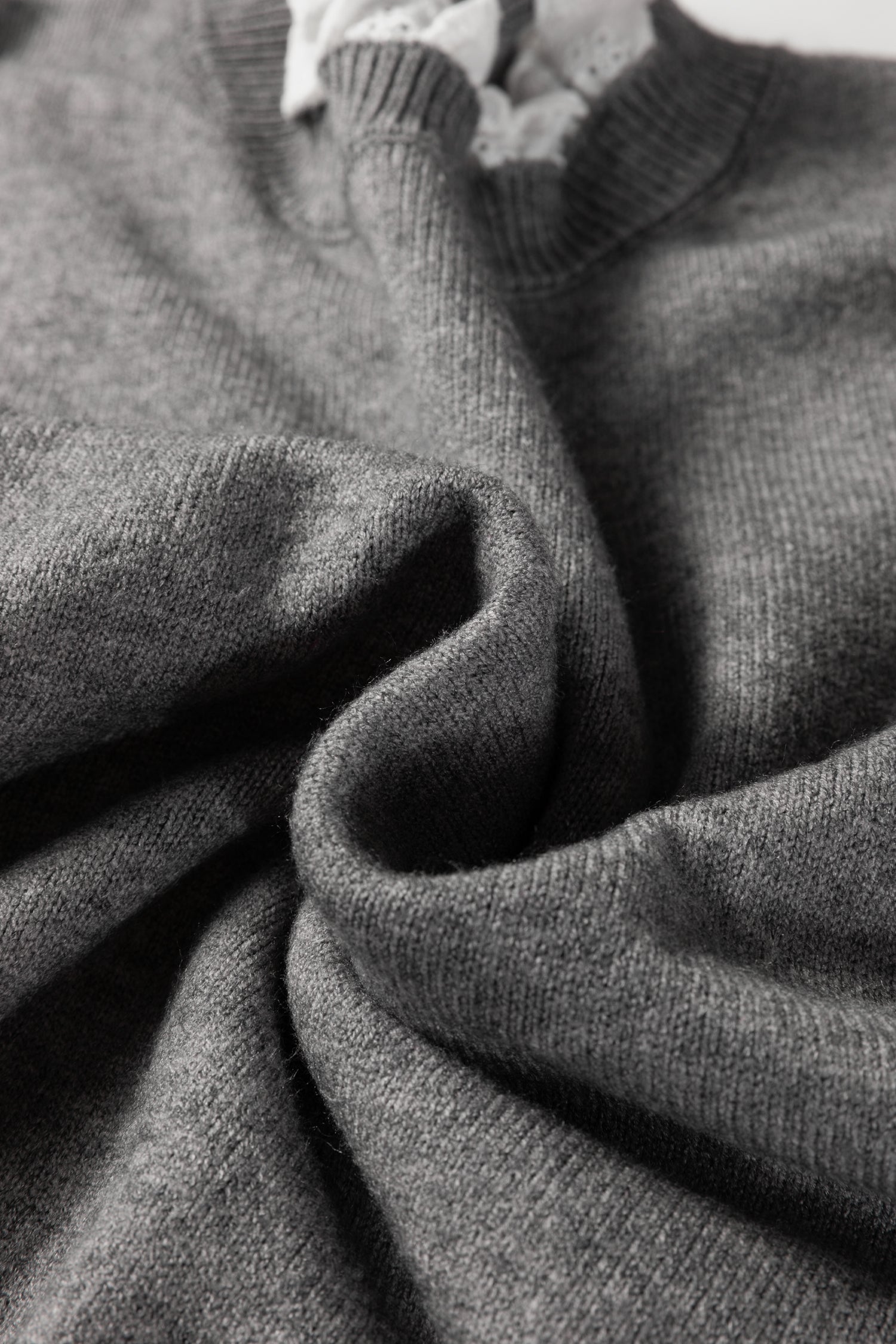 Lace Trim Sweater Patchwork Buttoned Cuffs Loose Sweater - eAura